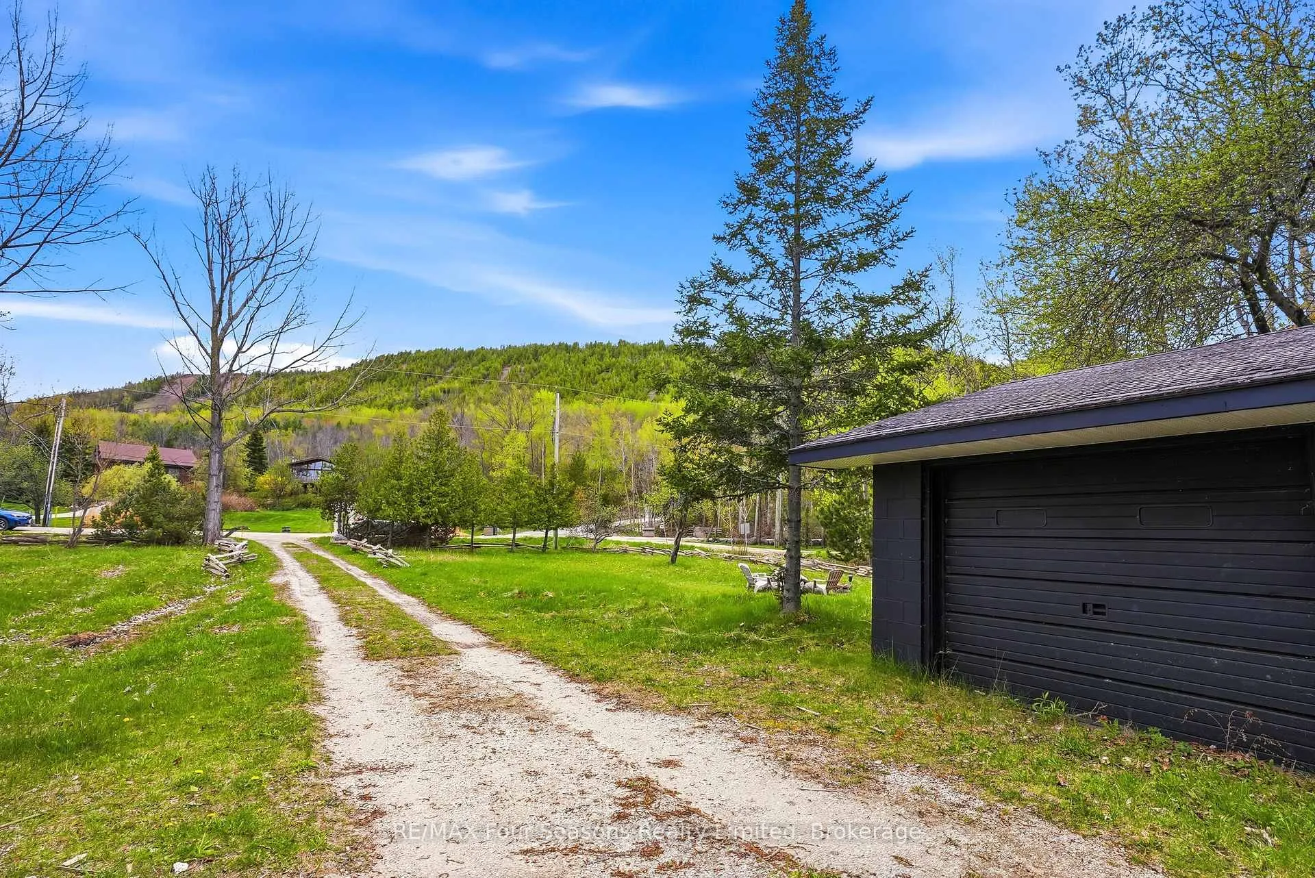 Photo 11 of 220 Hidden Lake Road, Blue Mountains — HOMEH