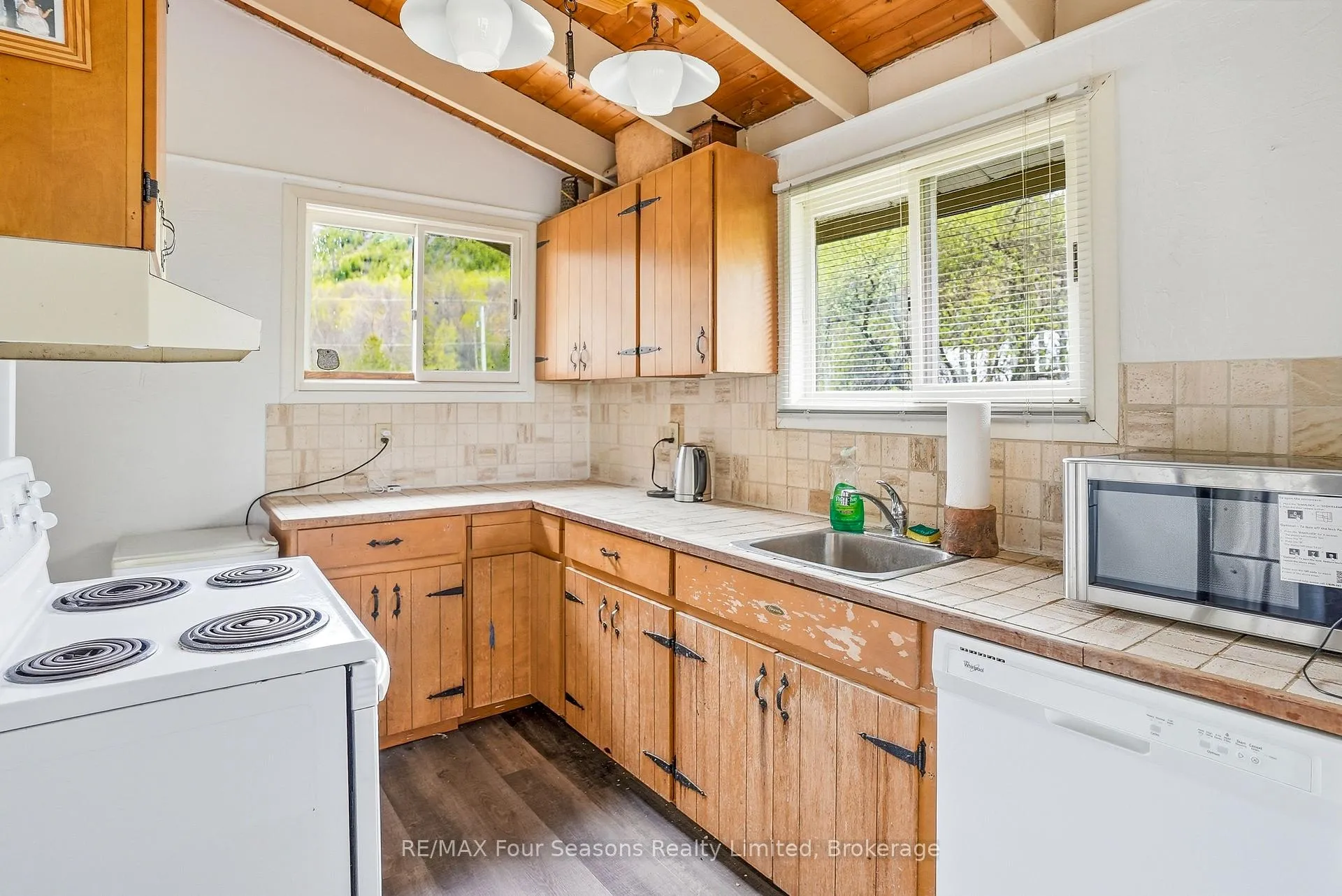 Photo 16 of 220 Hidden Lake Road, Blue Mountains — HOMEH