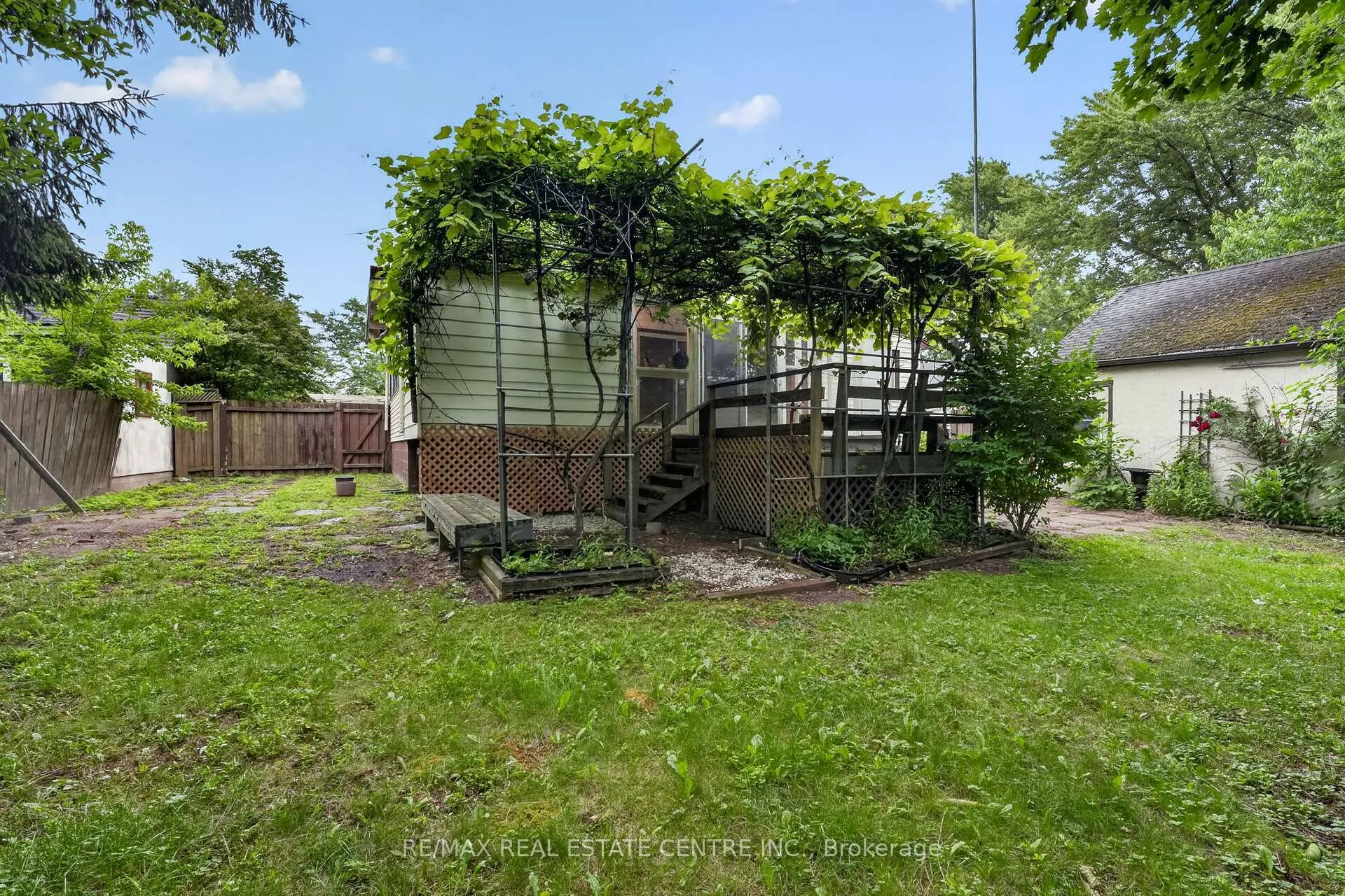 Photo 47 of 69 Smith Street, Welland, Prince Charles — HOMEH