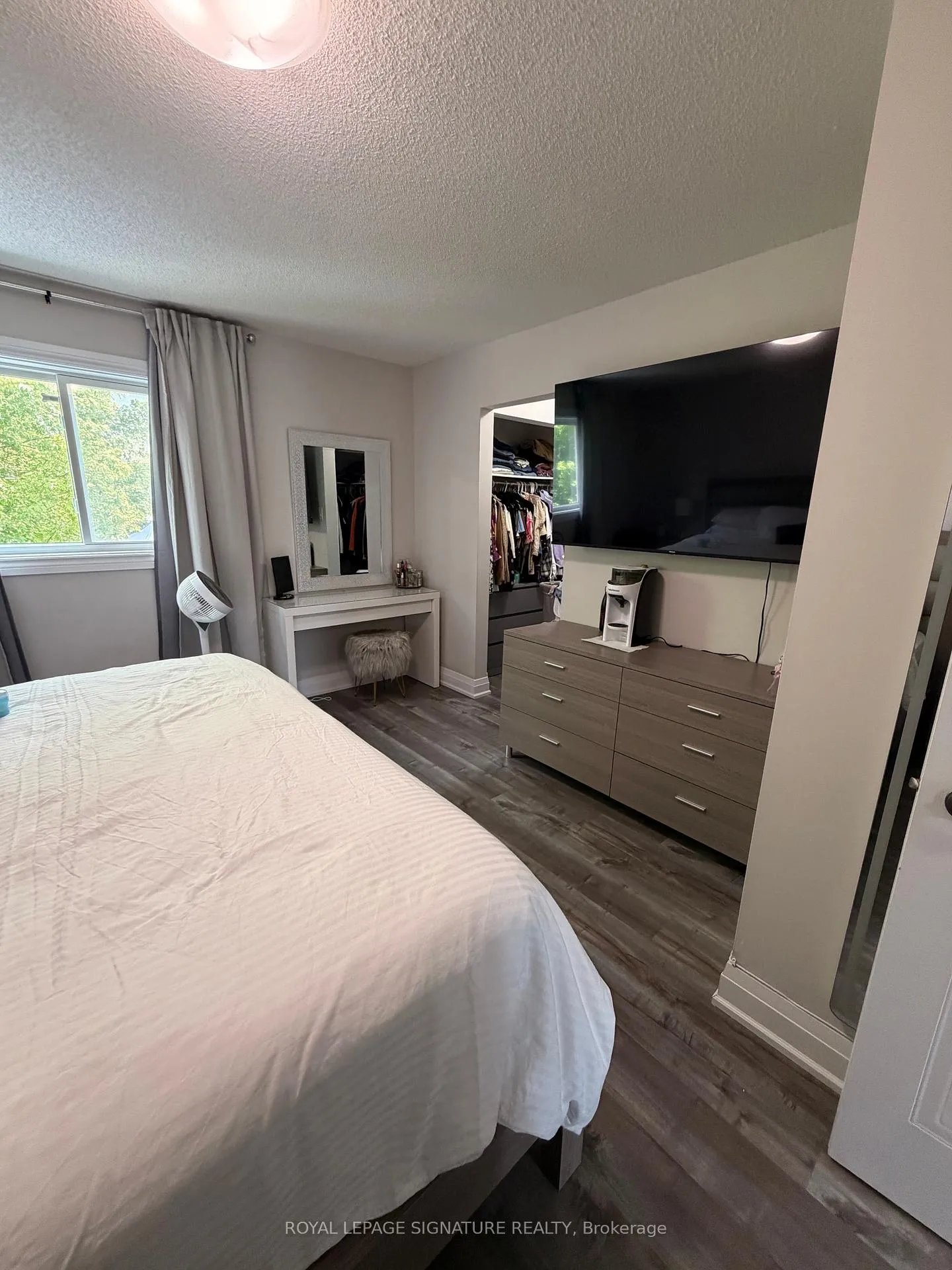 Photo 17 of 118 Athabaska Road, Barrie, Holly — HOMEH