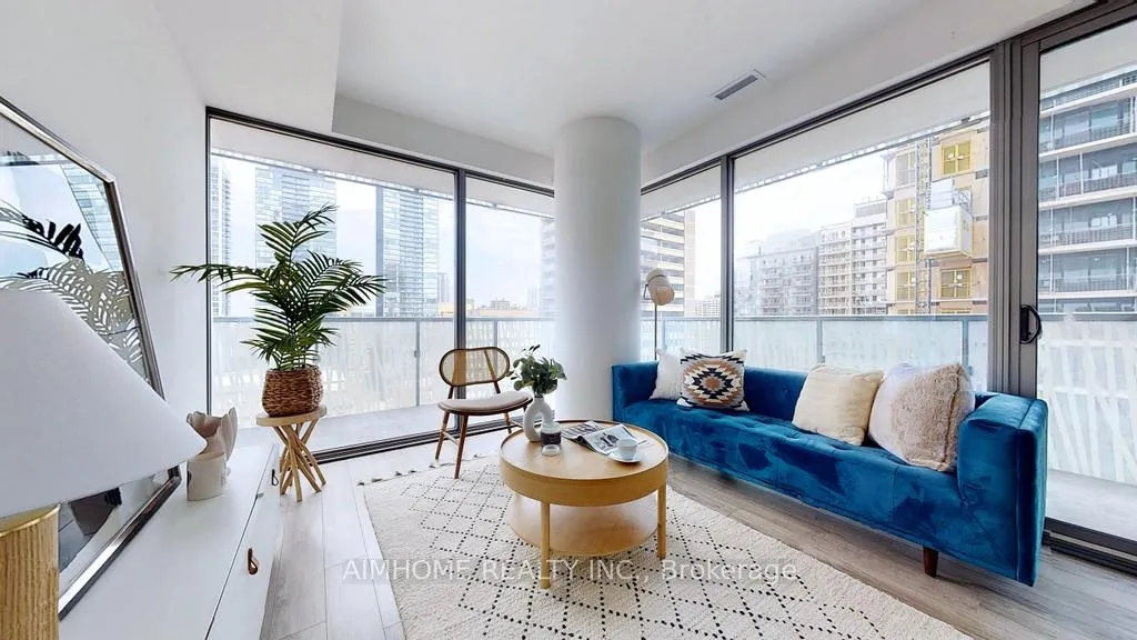 Photo 5 of Unit 1403, 50 Charles Street E, Toronto, Church-Yonge Corridor — HOMEH