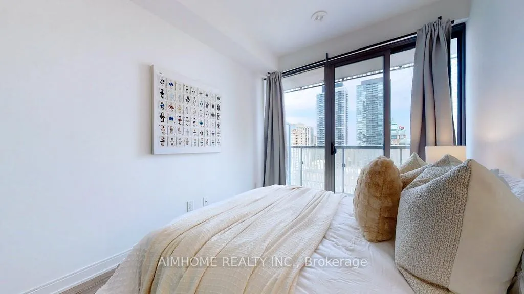 Photo 14 of Unit 1403, 50 Charles Street E, Toronto, Church-Yonge Corridor — HOMEH