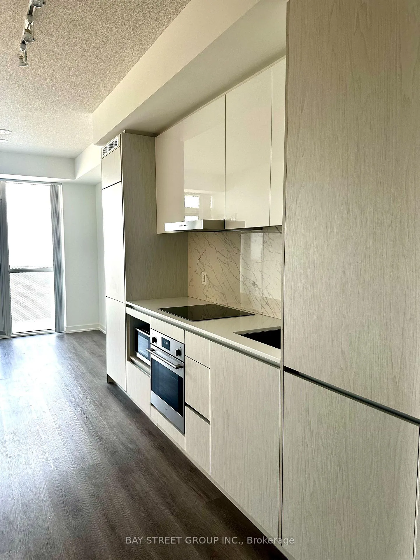 Photo 6 of Unit 1608, 28 Interchange Way, Vaughan, Vaughan Corporate Centre — HOMEH