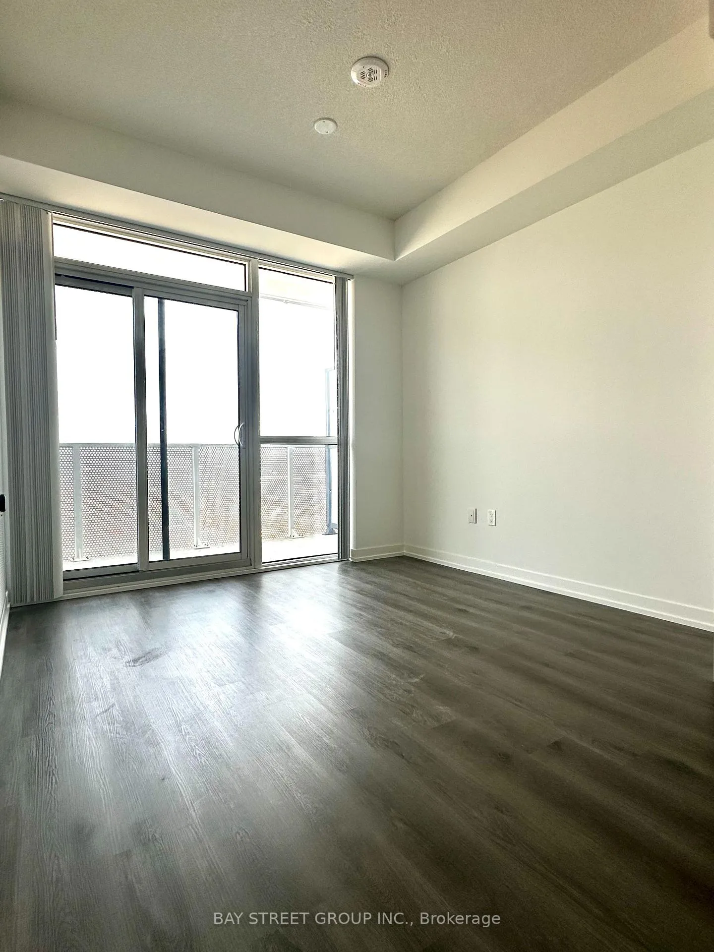 Photo 9 of Unit 1608, 28 Interchange Way, Vaughan, Vaughan Corporate Centre — HOMEH