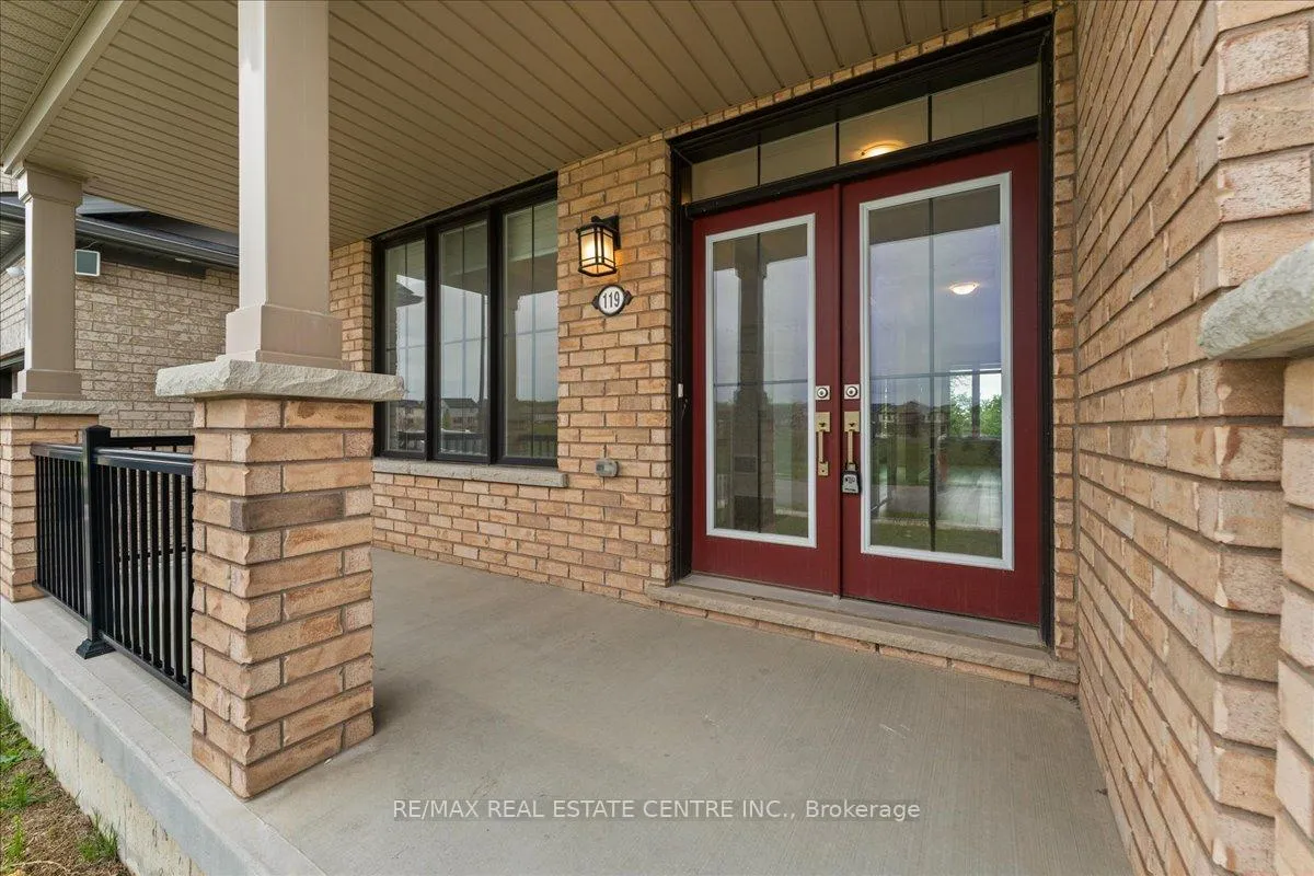 Photo 3 of 119 Cuesta Heights, Hamilton, Stoney Creek Mountain — HOMEH