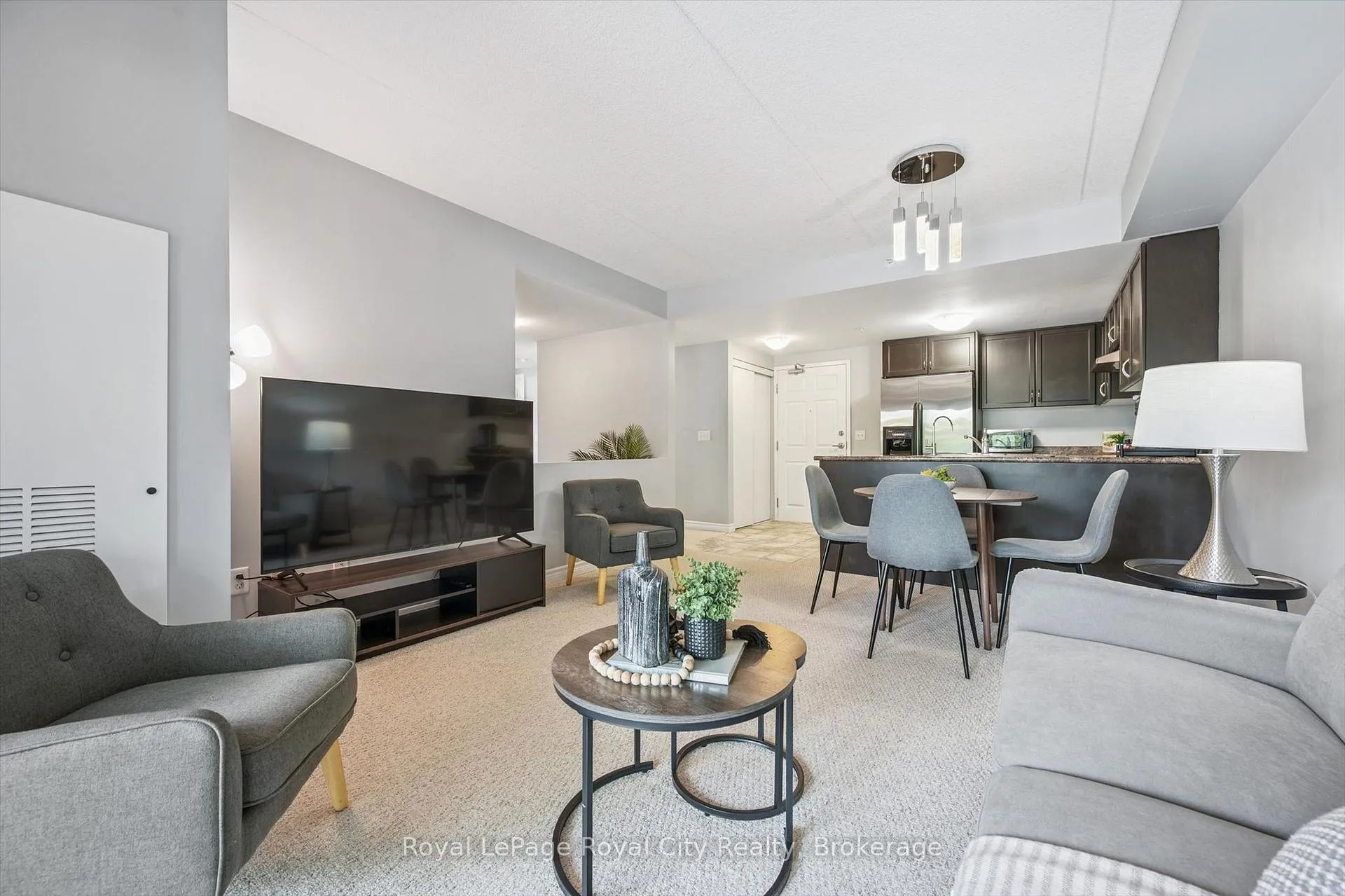 Photo 8 of Unit 111, 67 Kingsbury Square, Guelph, Pineridge/Westminster Woods — HOMEH