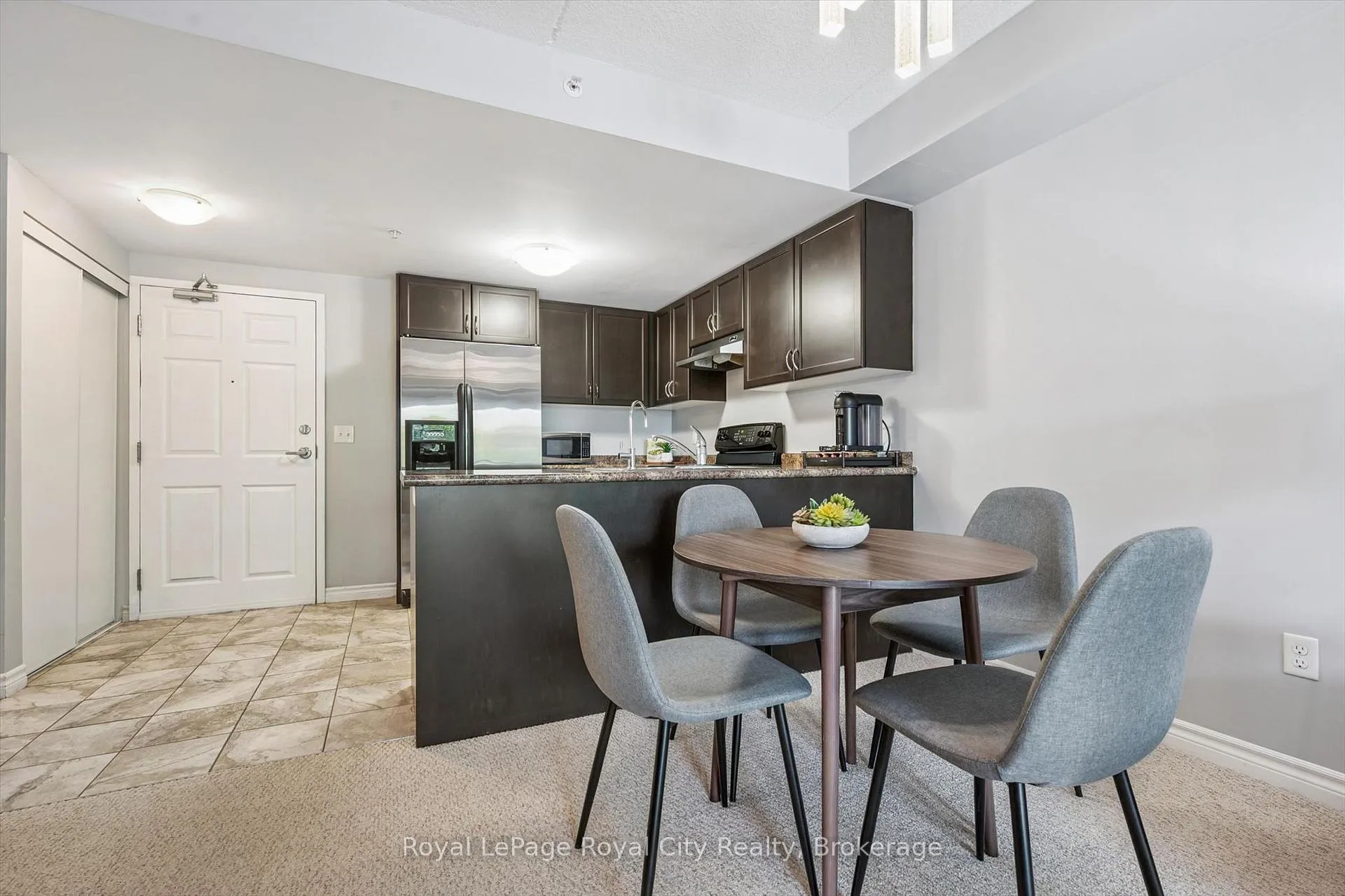 Photo 10 of Unit 111, 67 Kingsbury Square, Guelph, Pineridge/Westminster Woods — HOMEH