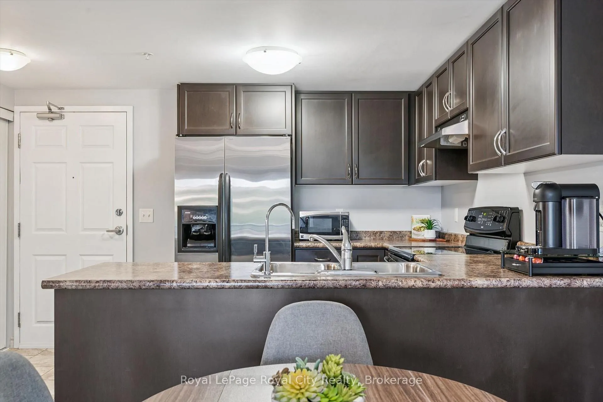Photo 13 of Unit 111, 67 Kingsbury Square, Guelph, Pineridge/Westminster Woods — HOMEH