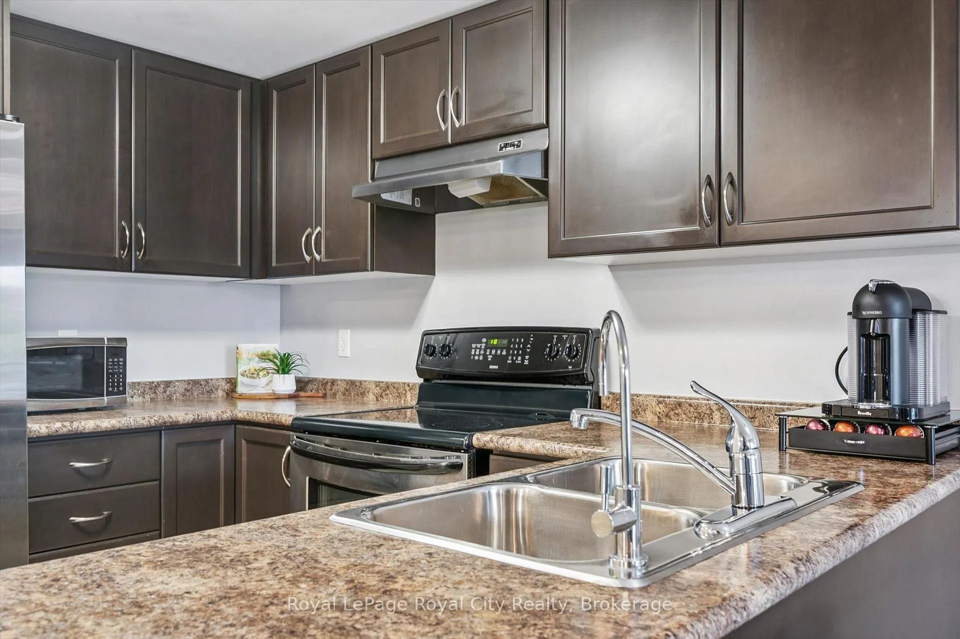 Photo 15 of Unit 111, 67 Kingsbury Square, Guelph, Pineridge/Westminster Woods — HOMEH