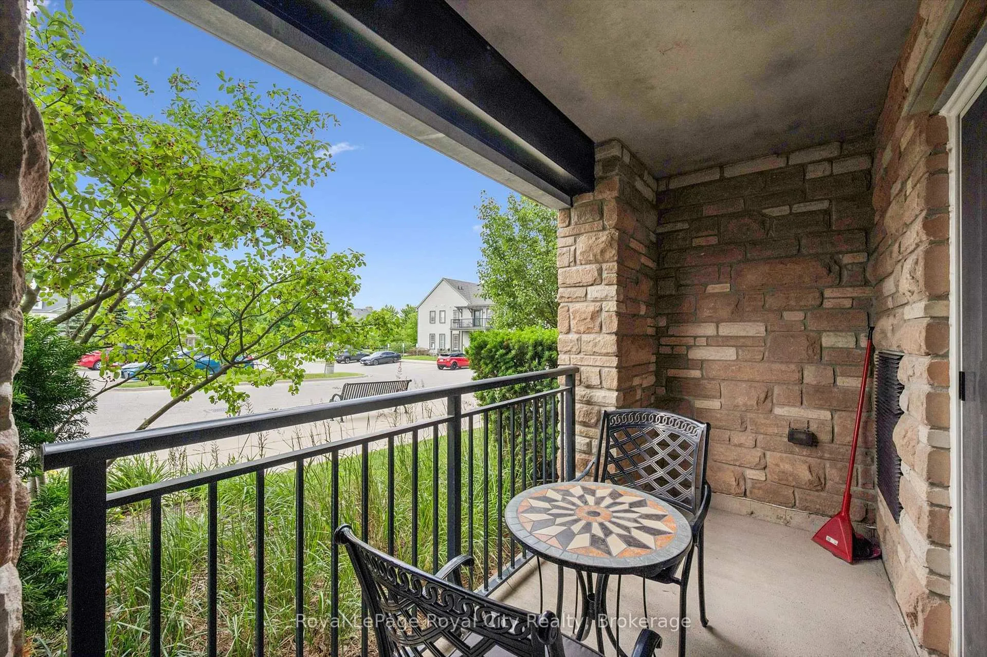 Photo 25 of Unit 111, 67 Kingsbury Square, Guelph, Pineridge/Westminster Woods — HOMEH