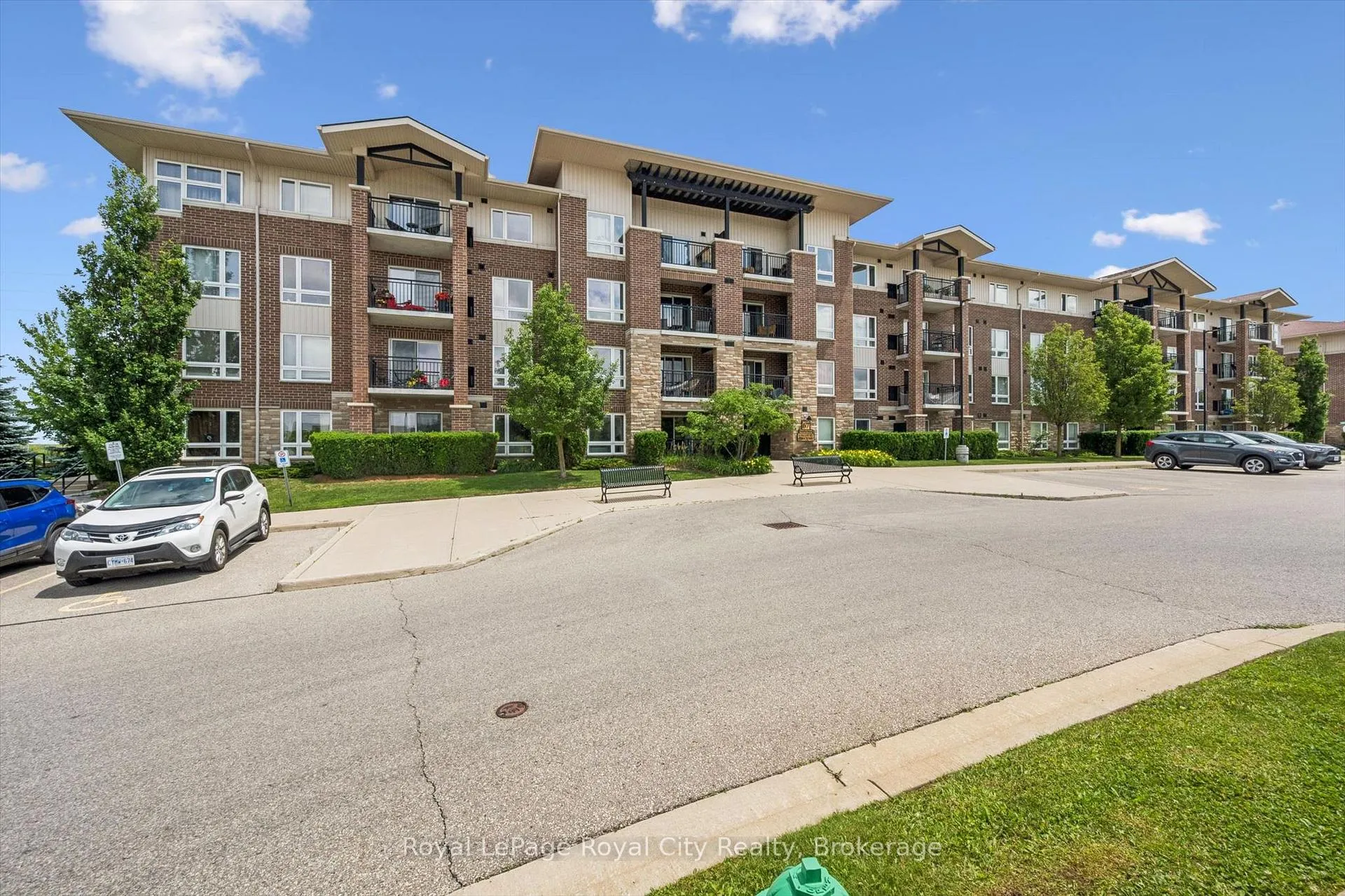 Photo 27 of Unit 111, 67 Kingsbury Square, Guelph, Pineridge/Westminster Woods — HOMEH