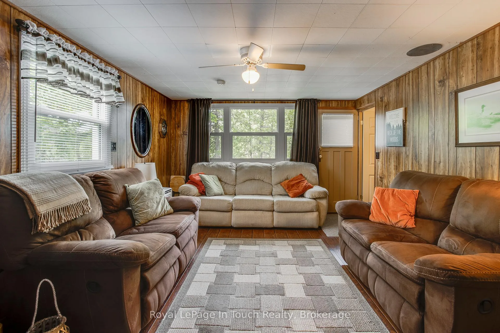 Photo 13 of 9 Earldom Boulevard, Tay, Port McNicoll — HOMEH