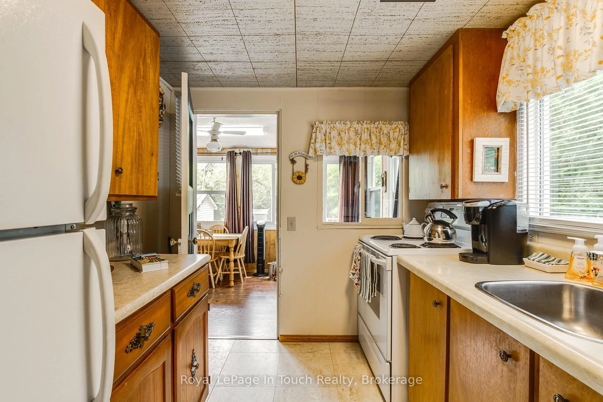 Photo 14 of 9 Earldom Boulevard, Tay, Port McNicoll — HOMEH