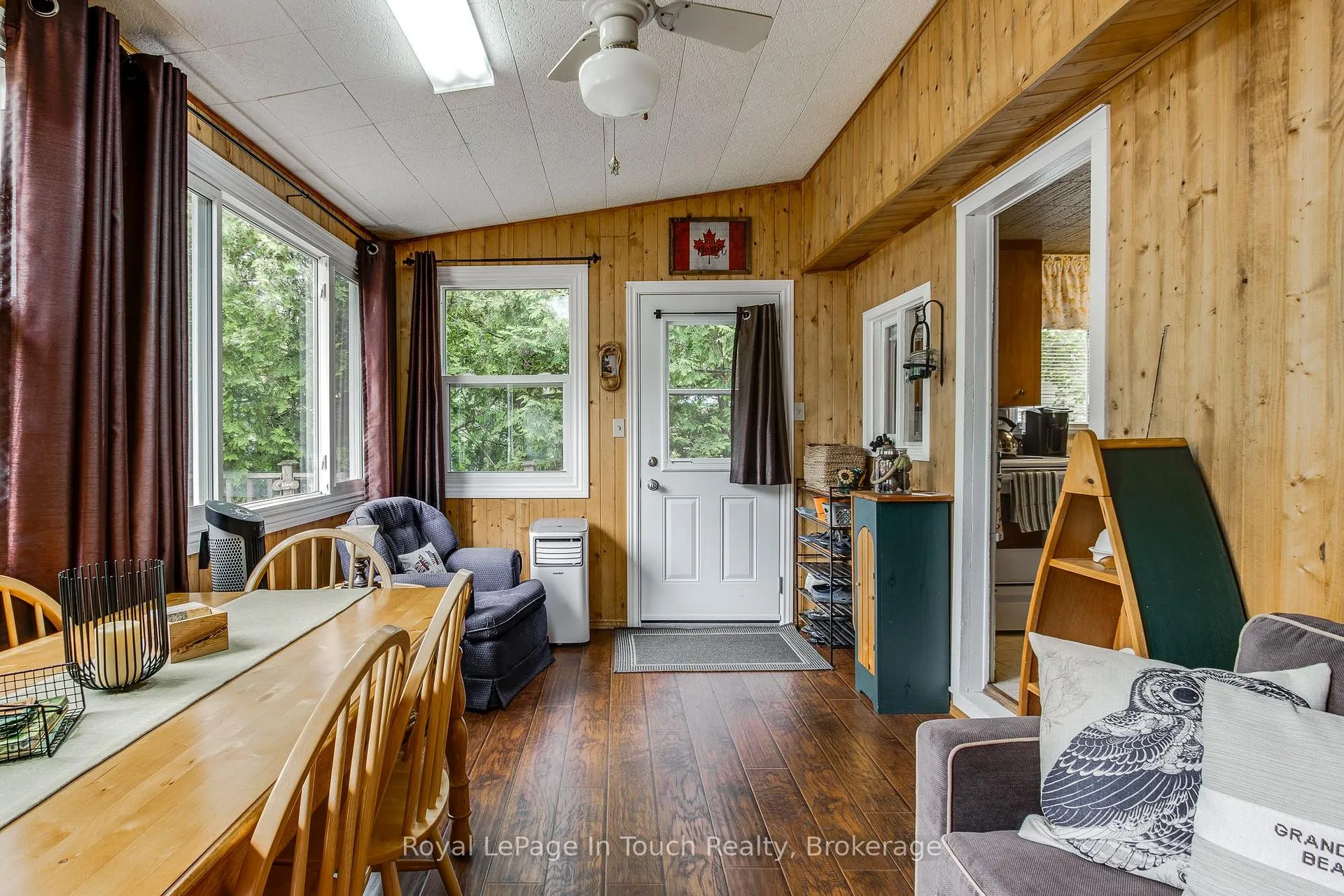 Photo 20 of 9 Earldom Boulevard, Tay, Port McNicoll — HOMEH