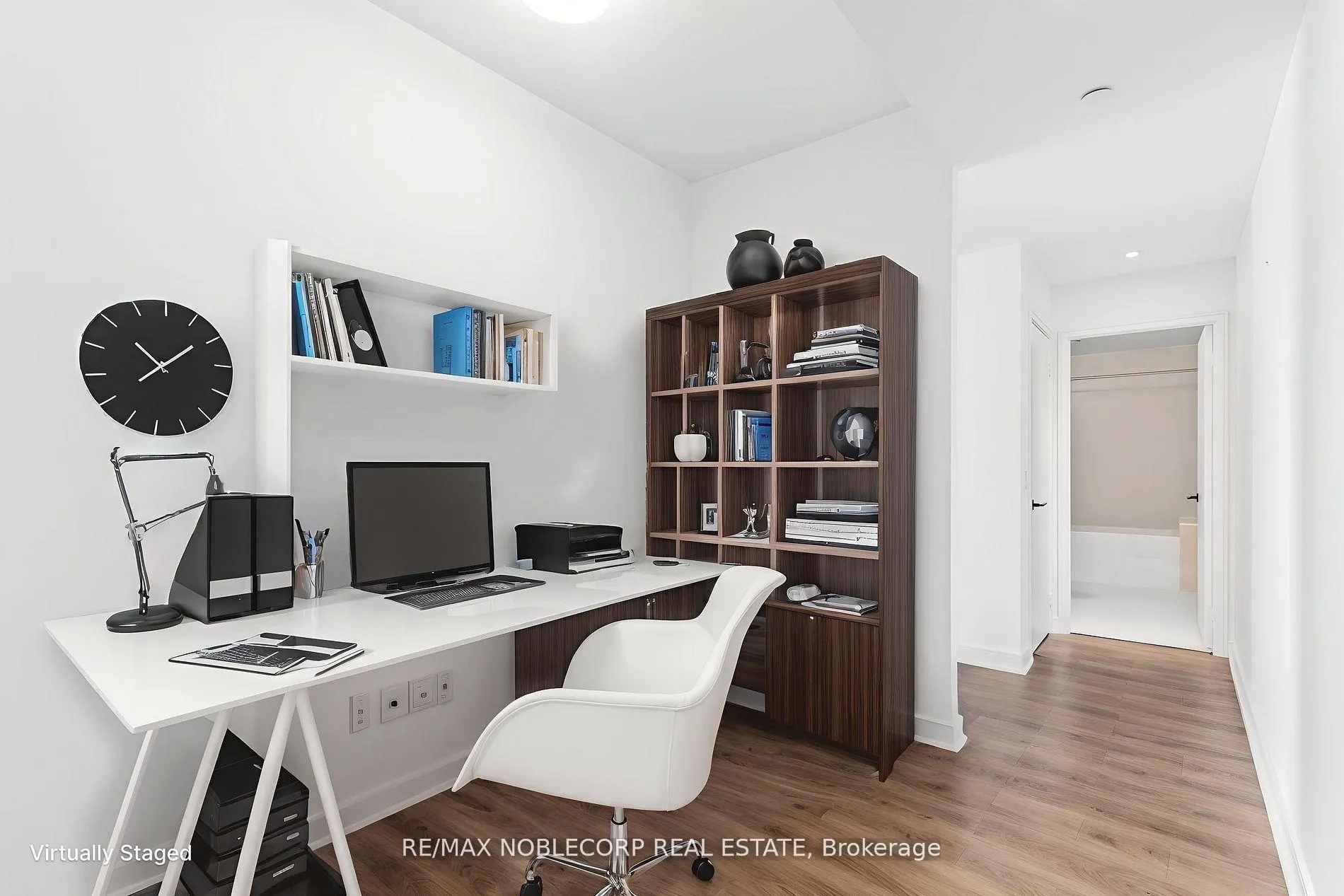 Photo 4 of Unit 919, 60 Tannery Road, Toronto, Waterfront Communities — HOMEH