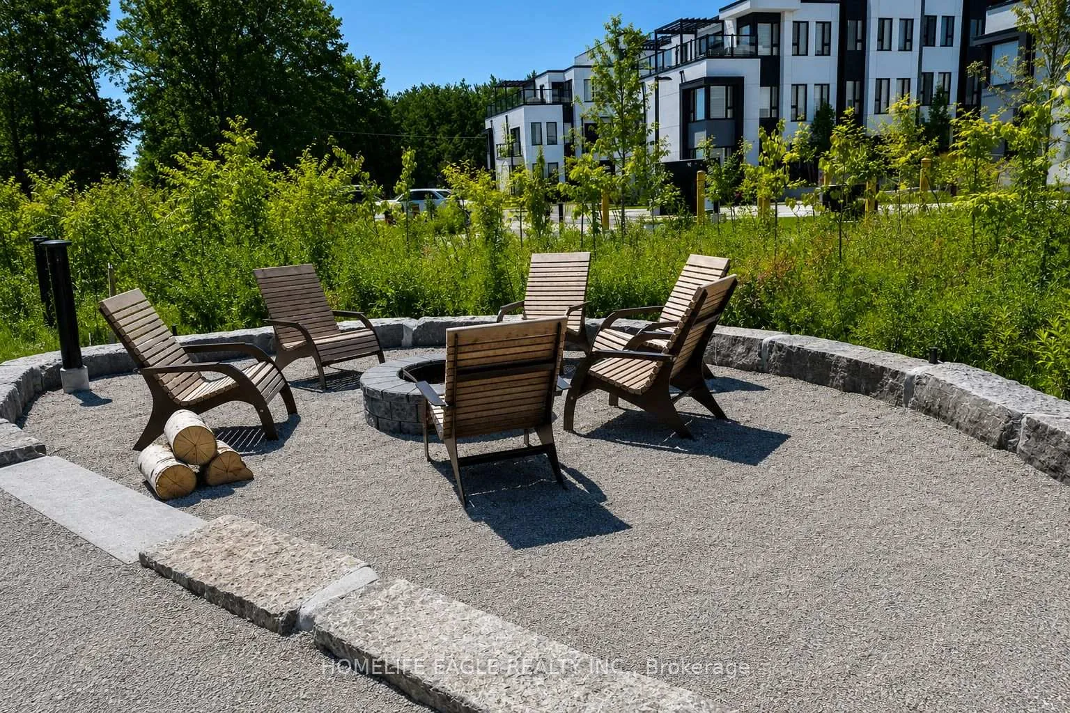 Photo 6 of 2 Mariner's Pier Way, Orillia — HOMEH