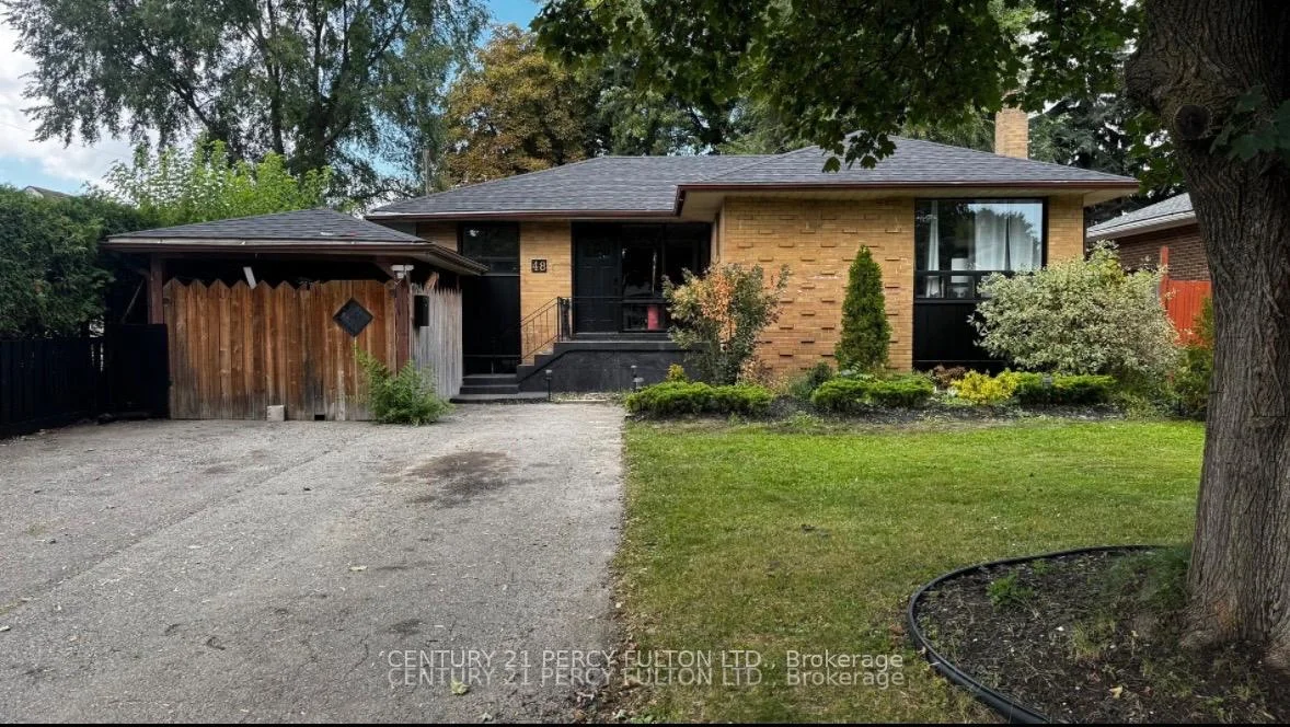 Photo 3 of 48 Campbell Drive, Brampton, Northwood Park — HOMEH