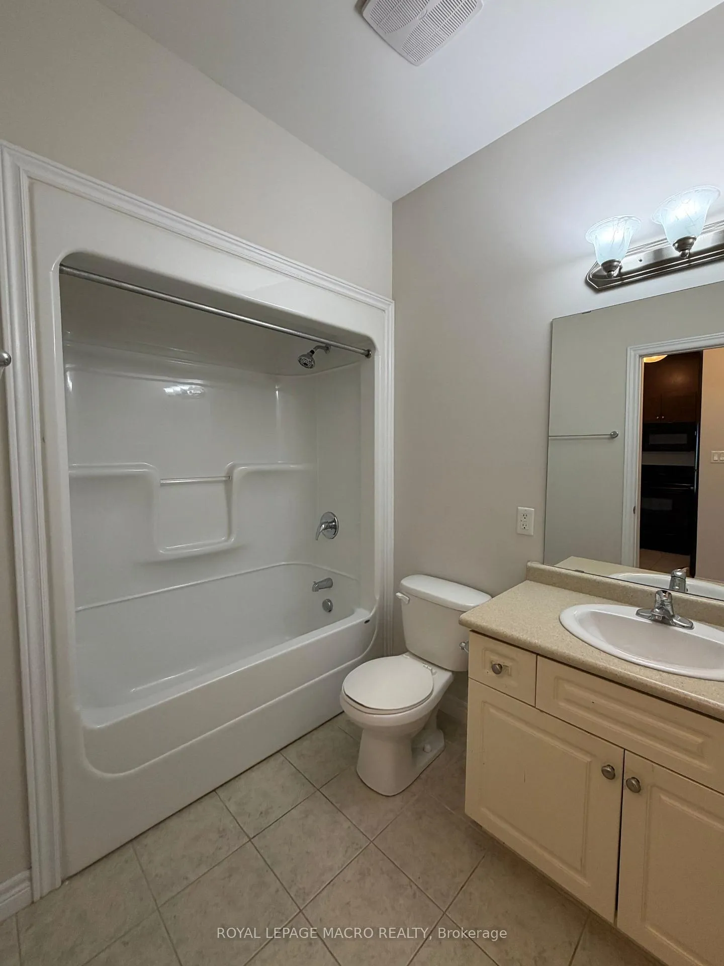 Photo 8 of Unit 312, 3200 Regional Road 56, Hamilton, Binbrook — HOMEH