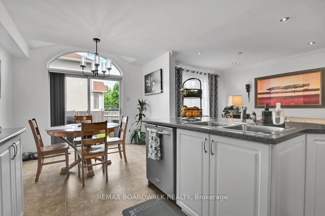 Photo 13 of 1160 Halton Terrace, Ottawa, Kanata - Morgan's Grant/South March — HOMEH