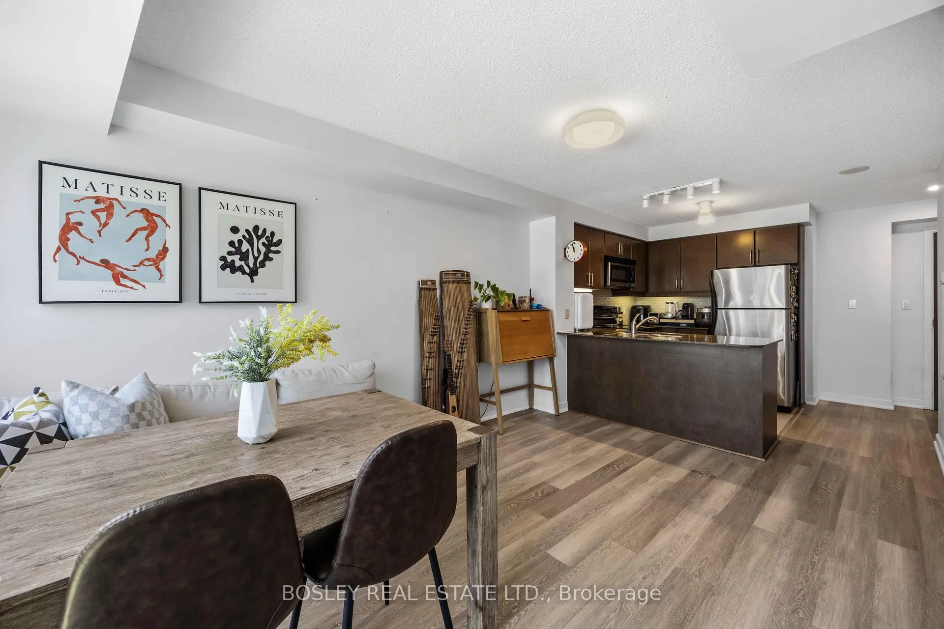 Photo 7 of Unit 1001, 18 Harbour Street, Toronto, Waterfront Communities — HOMEH