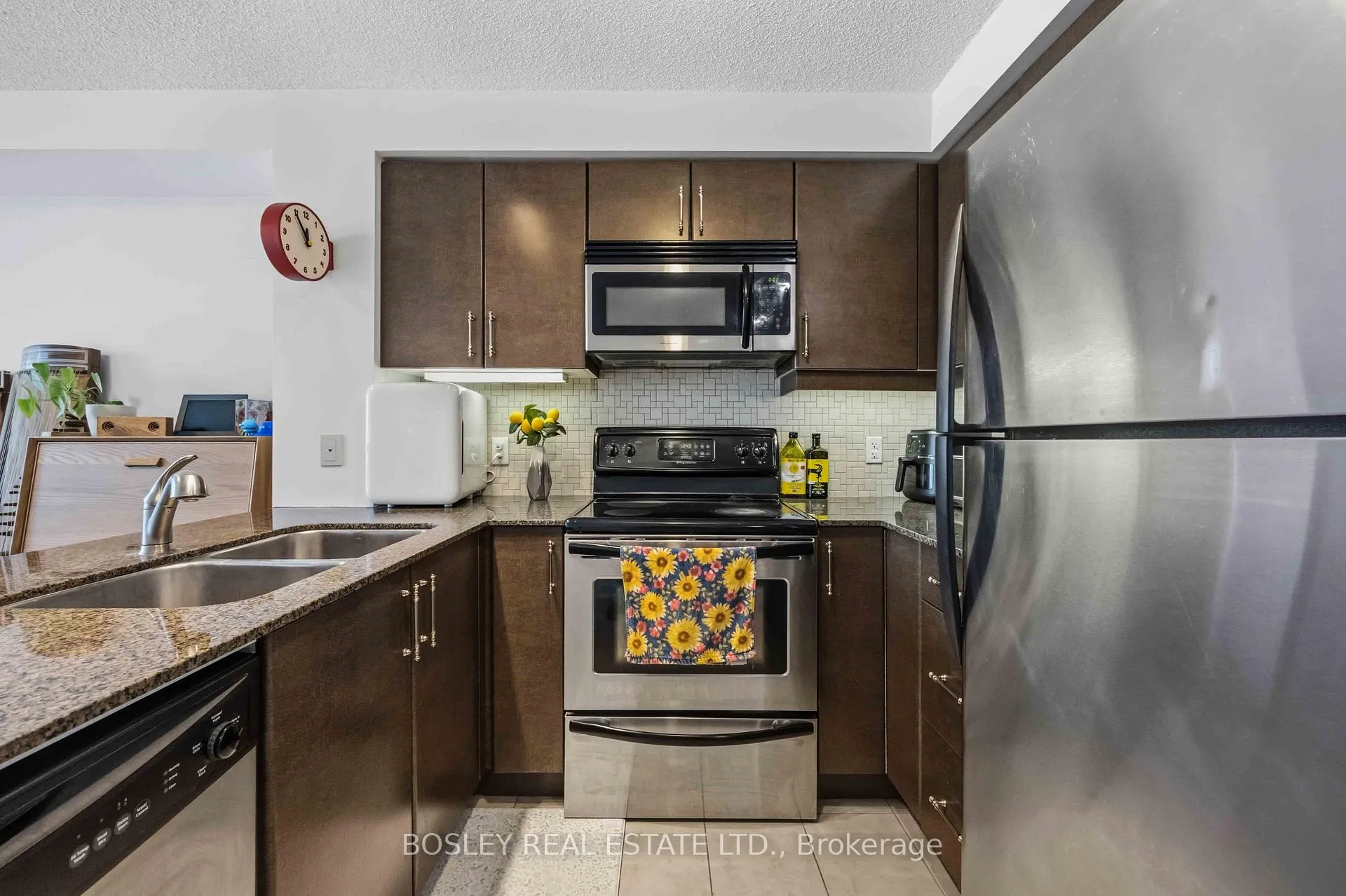 Photo 11 of Unit 1001, 18 Harbour Street, Toronto, Waterfront Communities — HOMEH