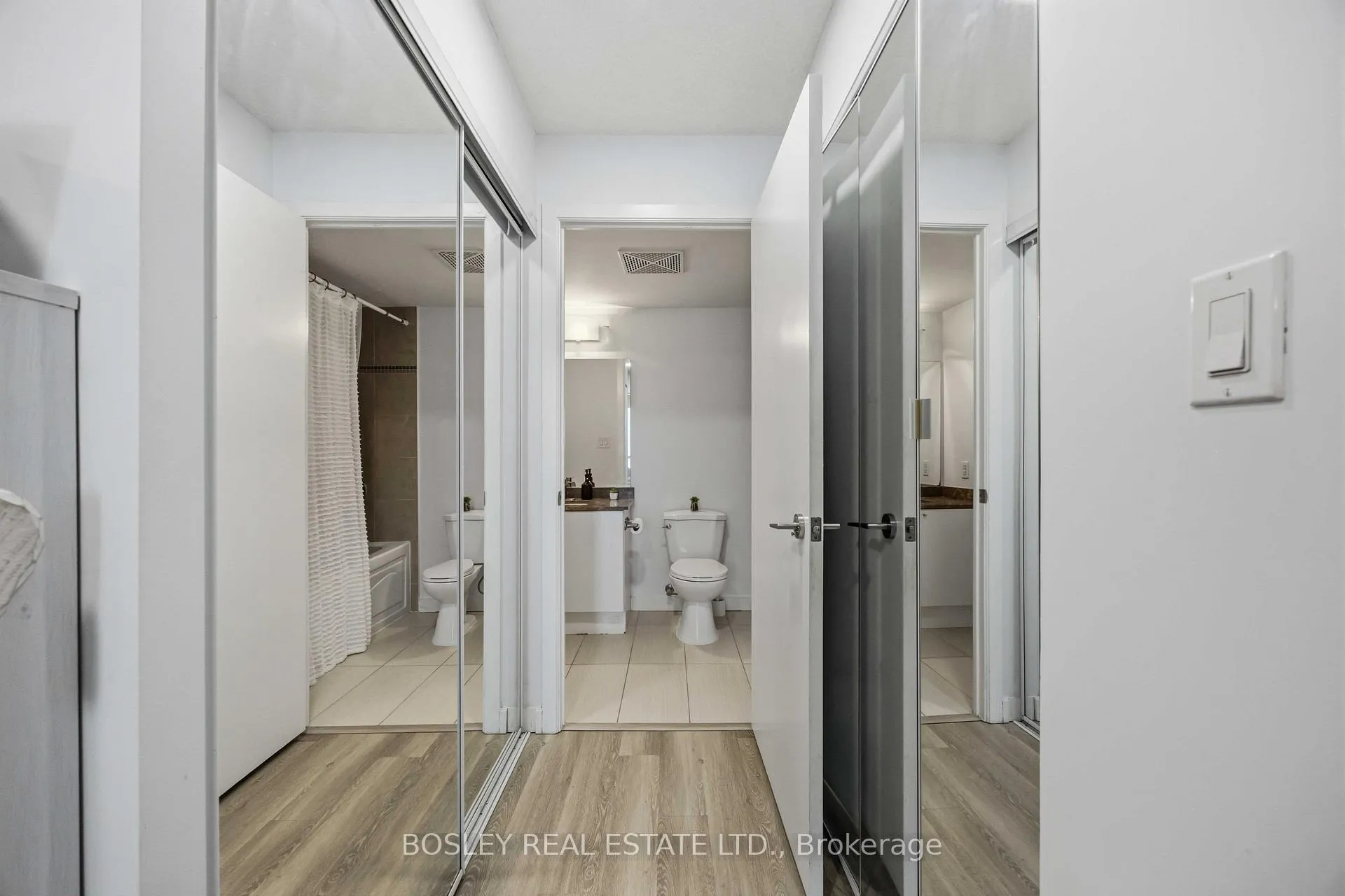 Photo 21 of Unit 1001, 18 Harbour Street, Toronto, Waterfront Communities — HOMEH