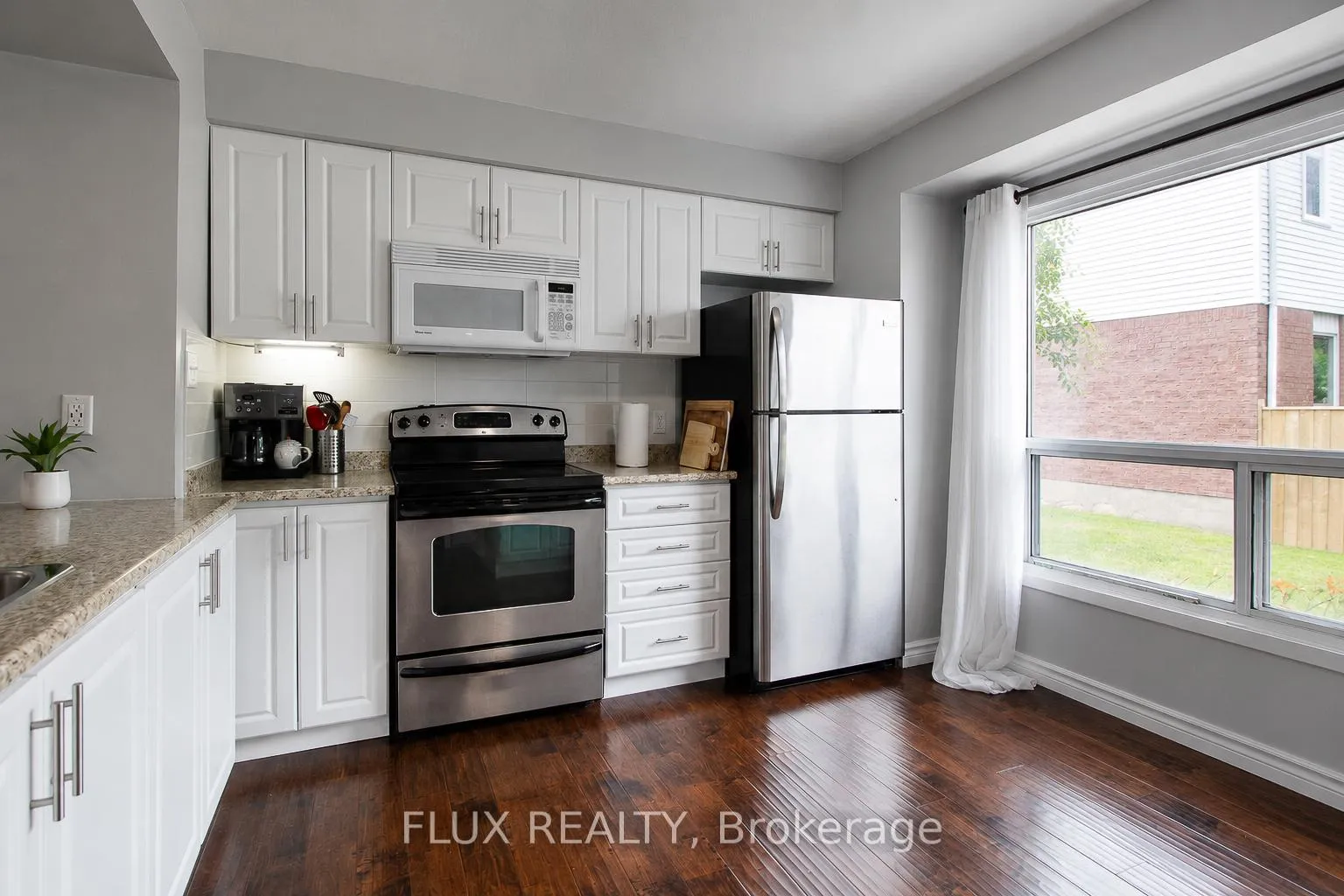 Photo 6 of Unit 19, 595 Third Street, London, East H — HOMEH