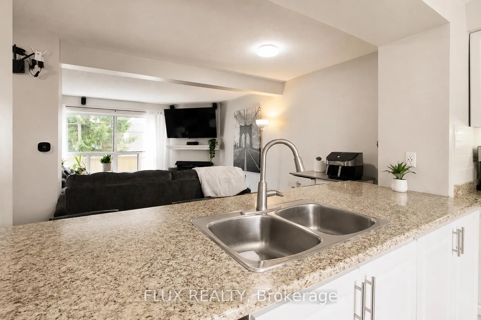 Photo 8 of Unit 19, 595 Third Street, London, East H — HOMEH