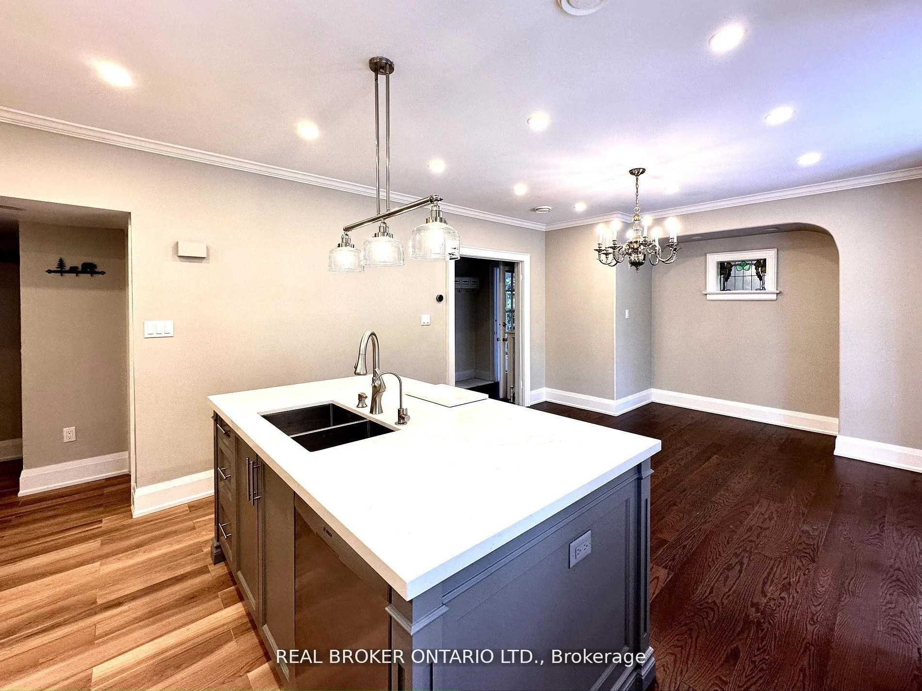 Photo 4 of 25 Cheritan Avenue, Toronto, Lawrence Park South — HOMEH