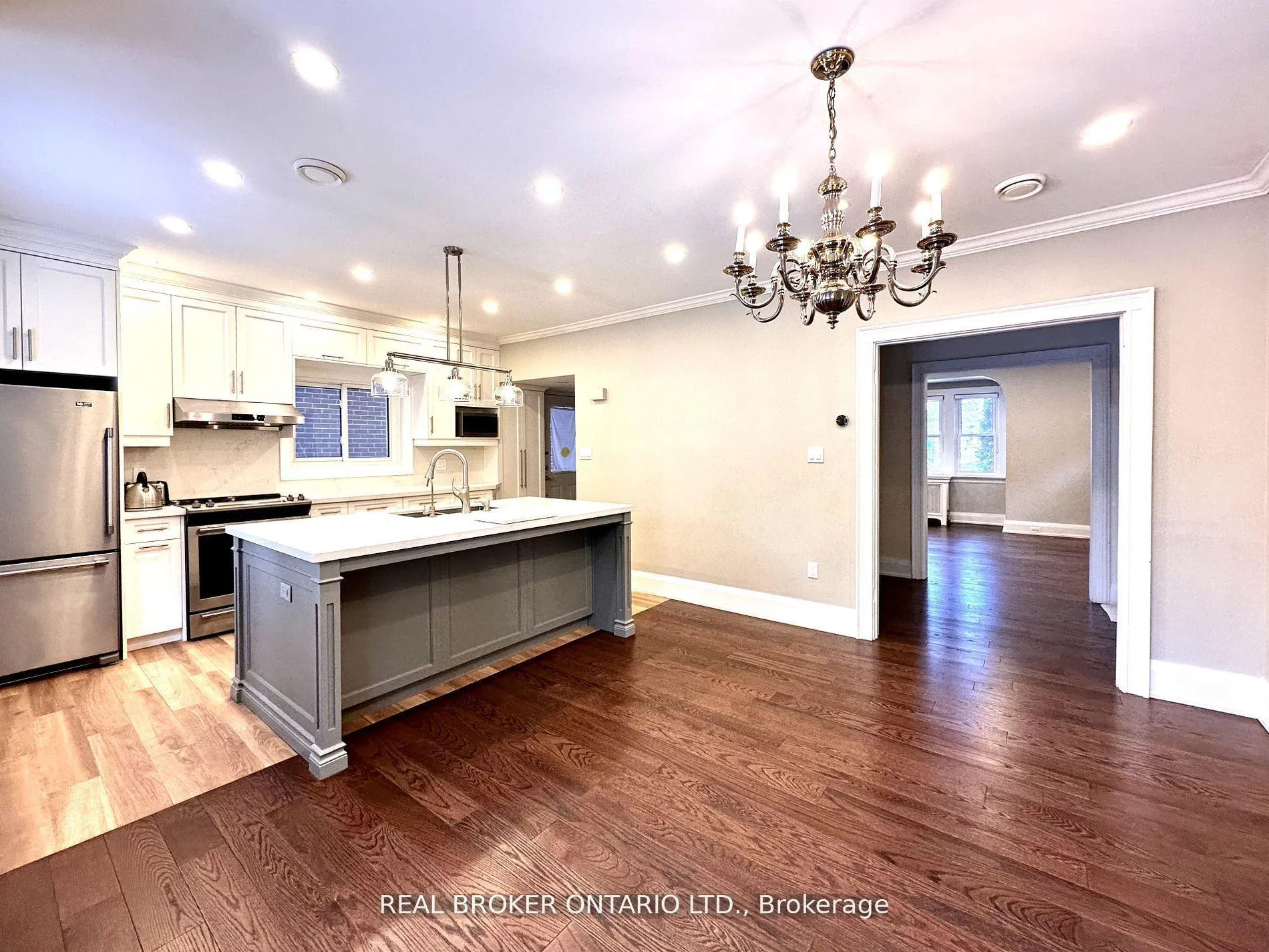 Photo 5 of 25 Cheritan Avenue, Toronto, Lawrence Park South — HOMEH