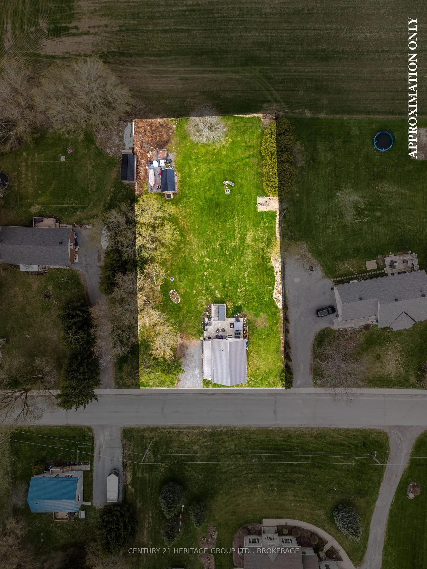 Photo 7 of 269 Simmons Road, Loyalist, Lennox and Addington - South — HOMEH
