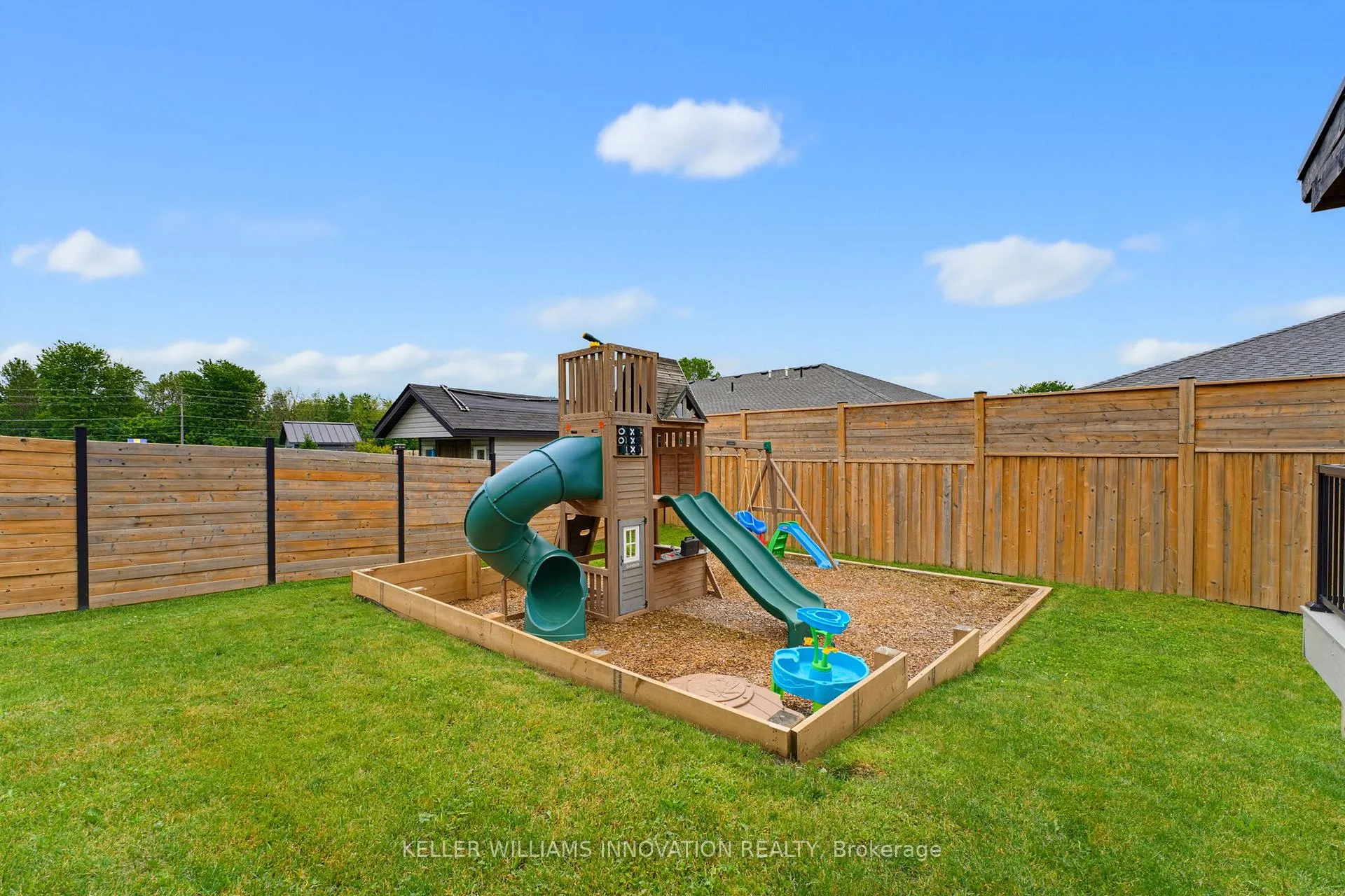 Photo 35 of 680 Rogers Road, North Perth, Listowel — HOMEH