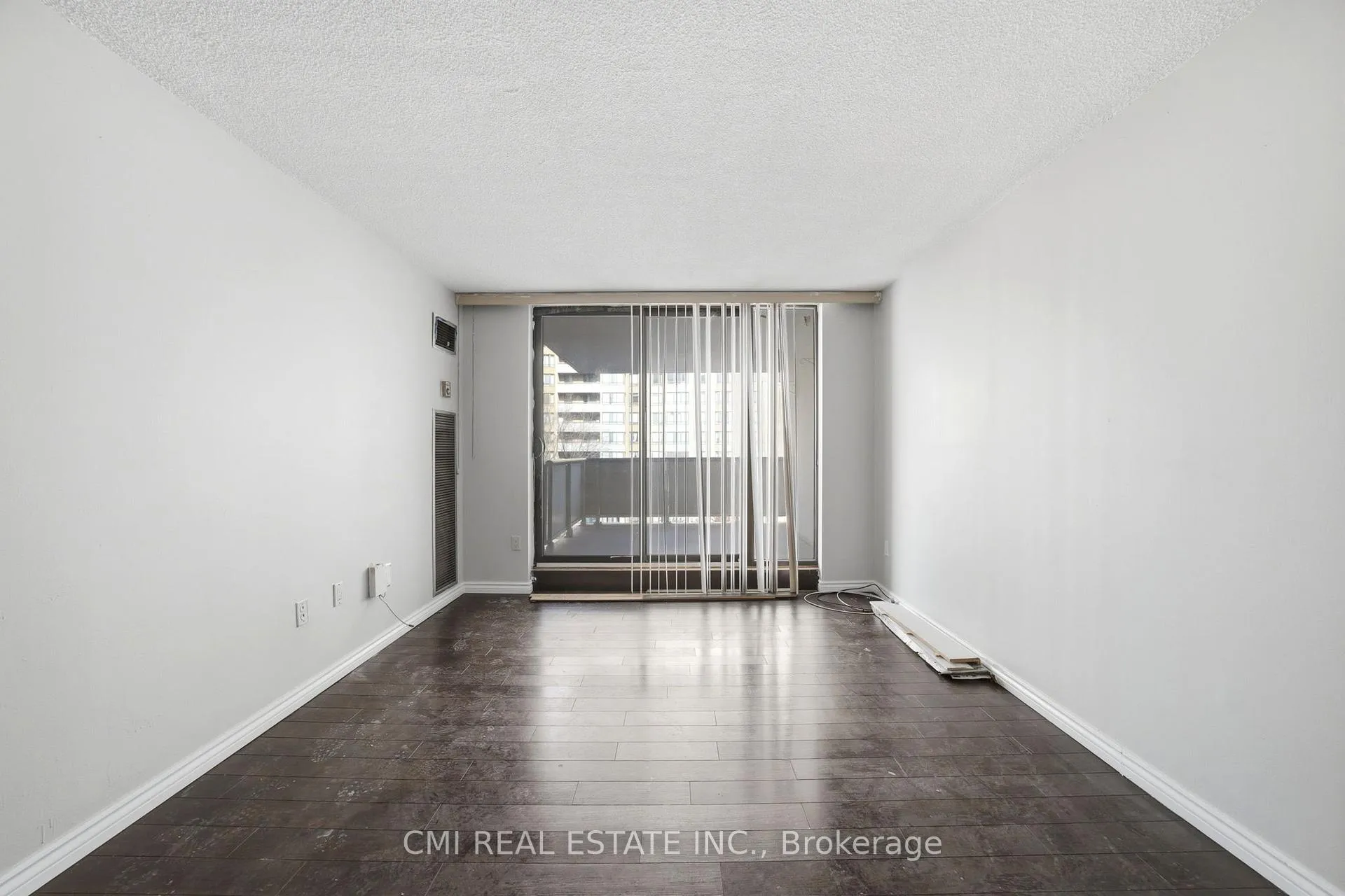 Photo 8 of Unit 506, 3 Lisa Street, Brampton, Queen Street Corridor — HOMEH