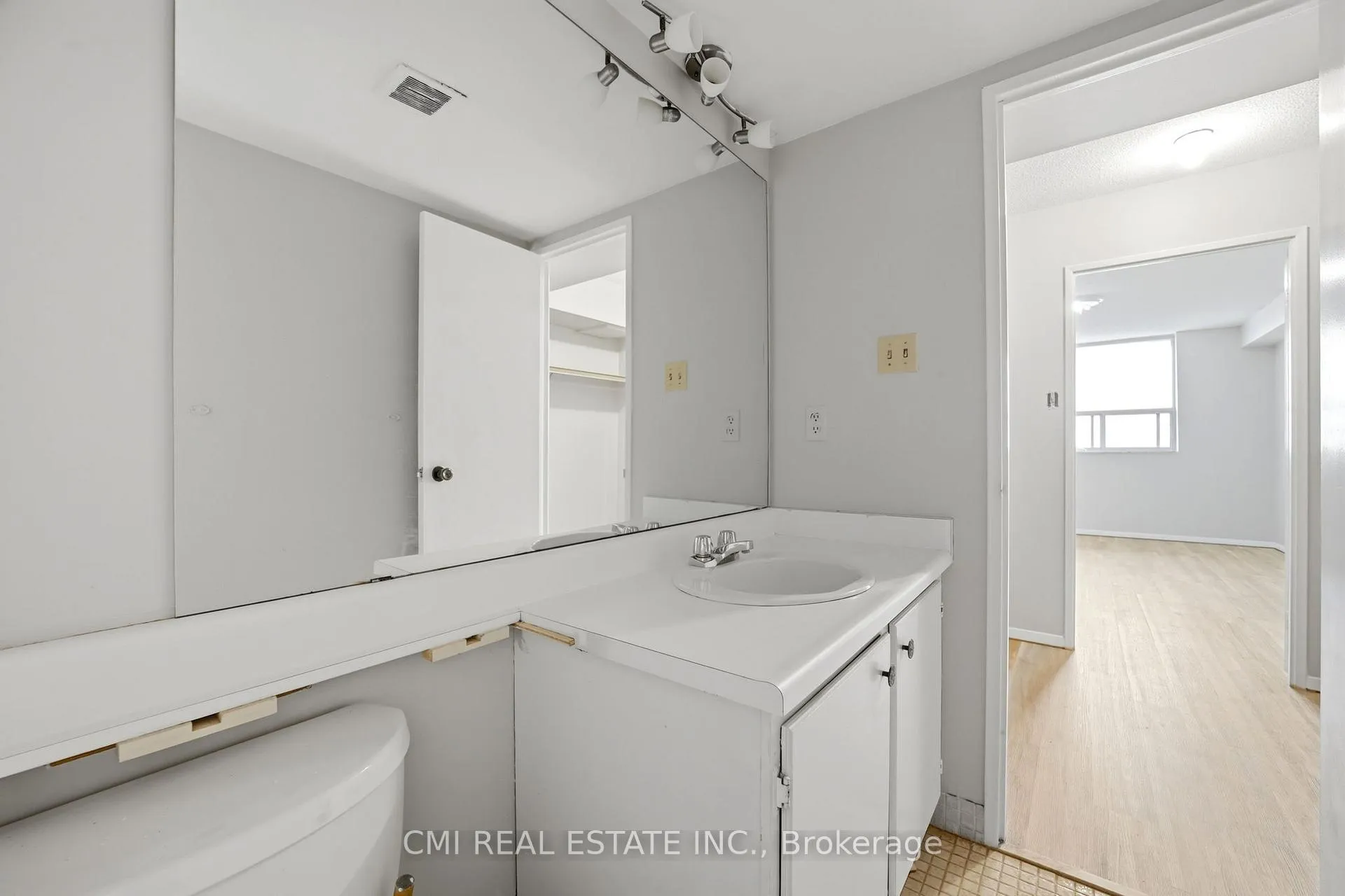 Photo 34 of Unit 506, 3 Lisa Street, Brampton, Queen Street Corridor — HOMEH
