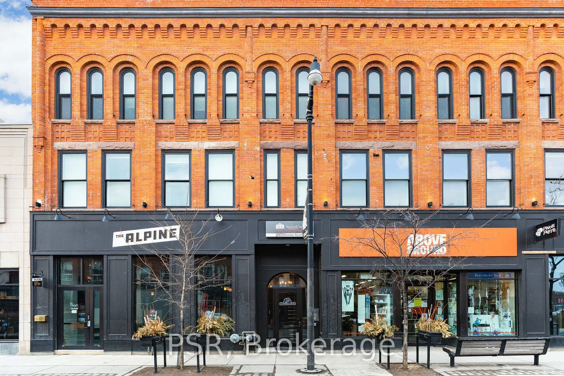 Front of Unit 212, 2870 Dundas Street W