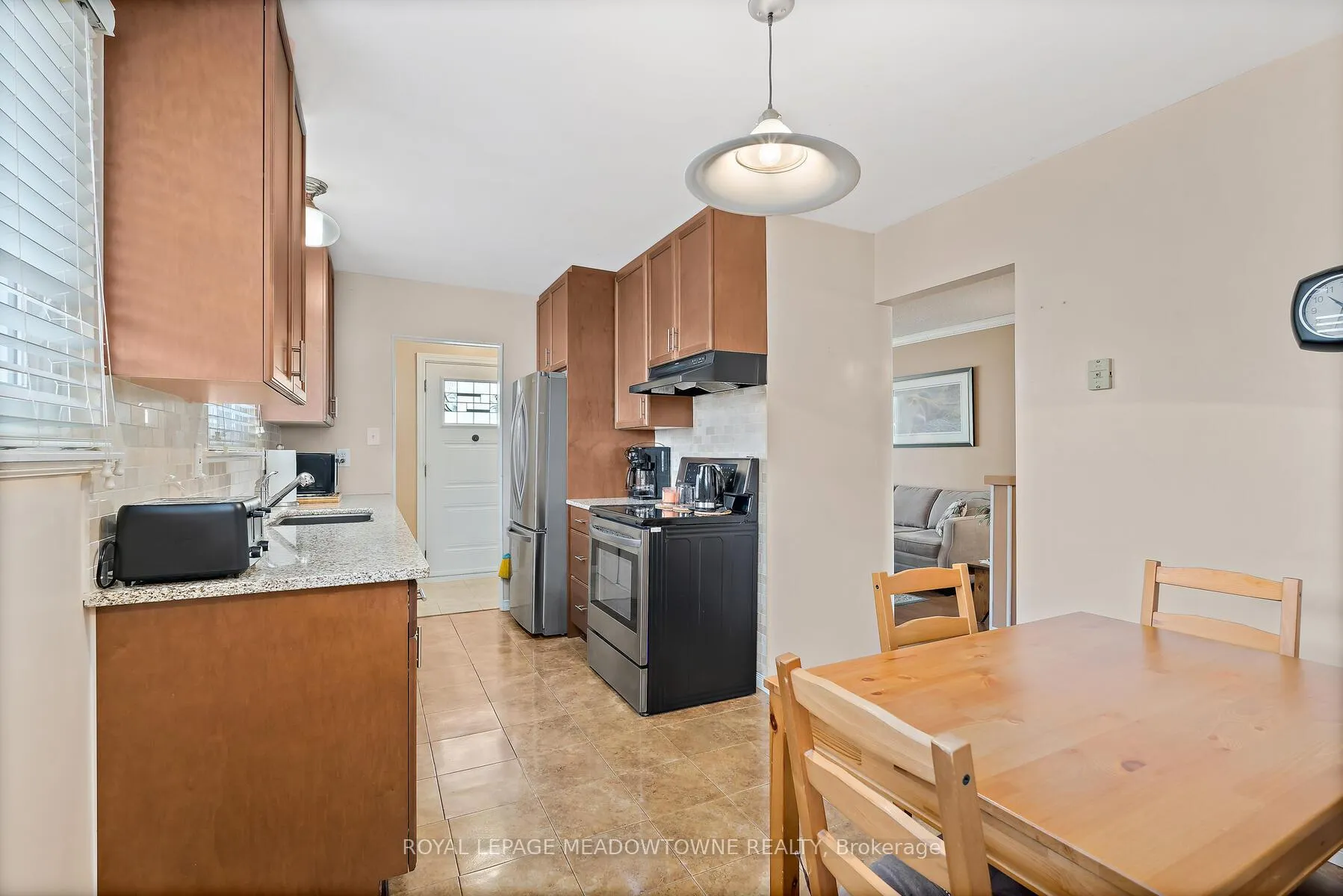 Photo 9 of 73 Jefferson Road, Brampton, Northgate — HOMEH