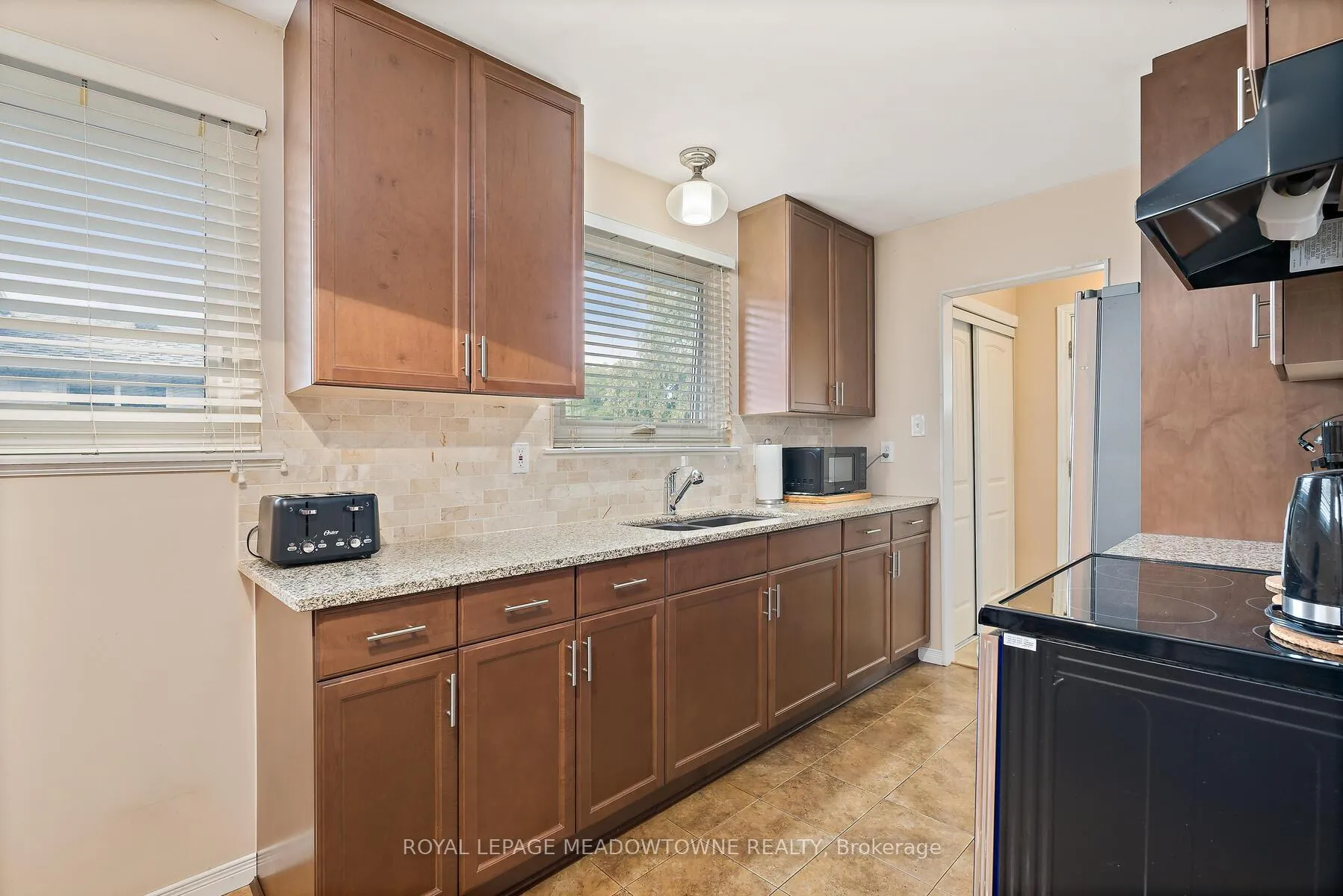 Photo 10 of 73 Jefferson Road, Brampton, Northgate — HOMEH
