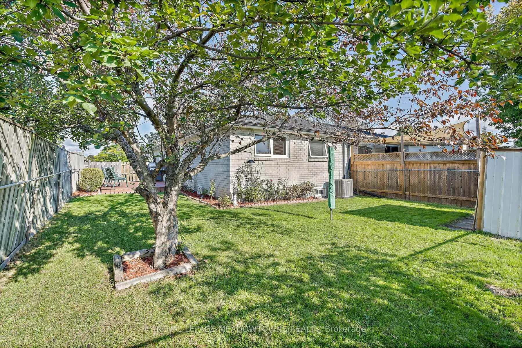 Photo 34 of 73 Jefferson Road, Brampton, Northgate — HOMEH