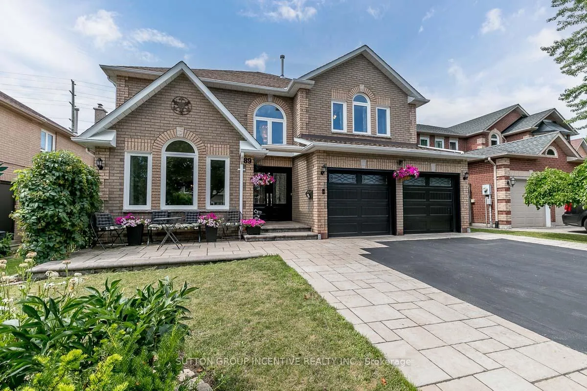 Photo 2 of 89 Cityview Circle, Barrie, Holly — HOMEH