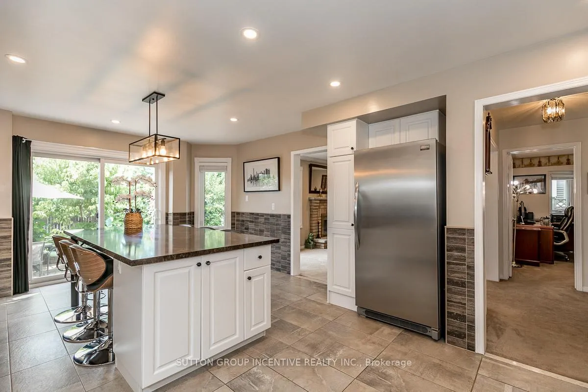 Photo 16 of 89 Cityview Circle, Barrie, Holly — HOMEH