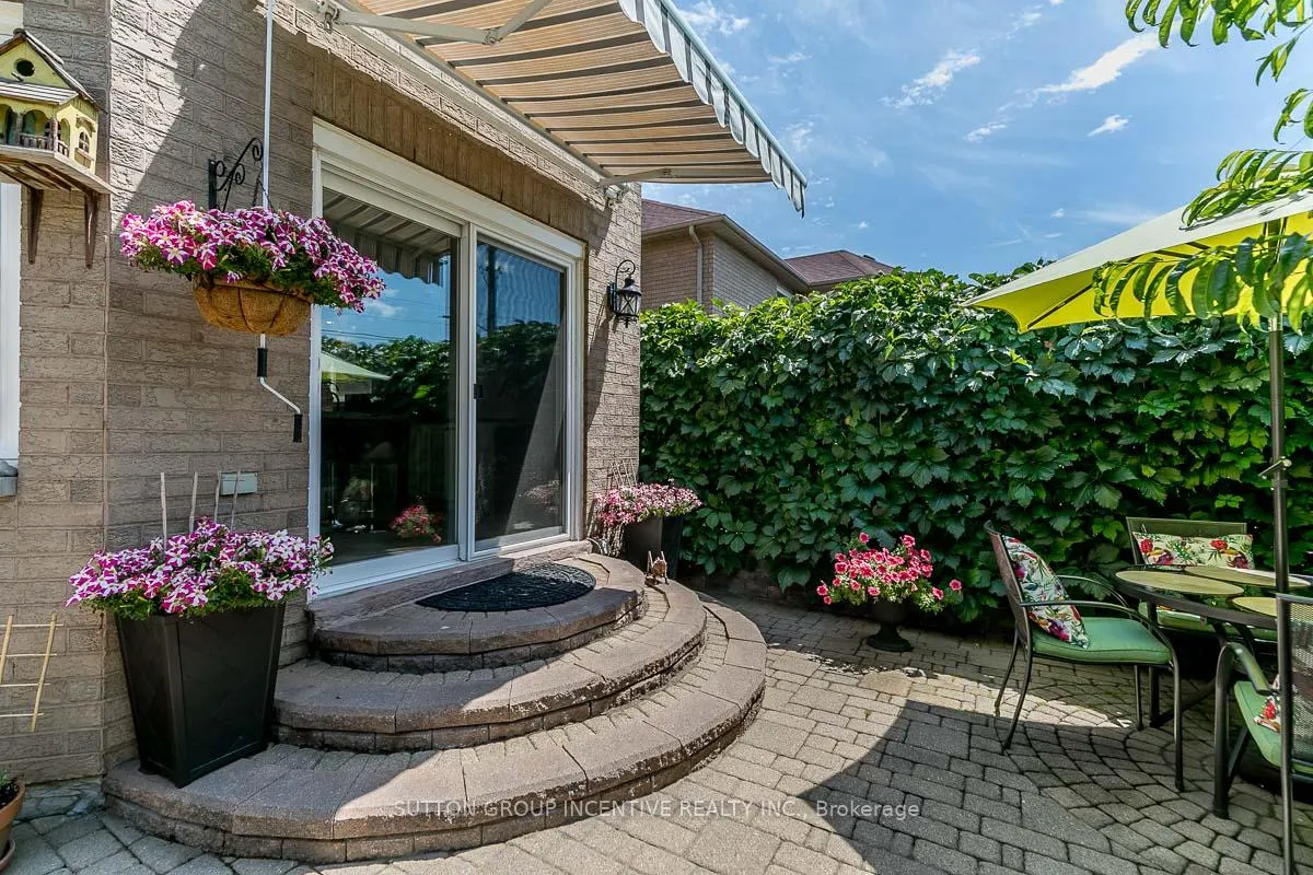 Photo 17 of 89 Cityview Circle, Barrie, Holly — HOMEH