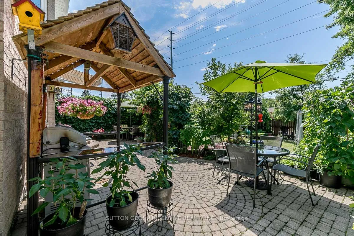 Photo 23 of 89 Cityview Circle, Barrie, Holly — HOMEH