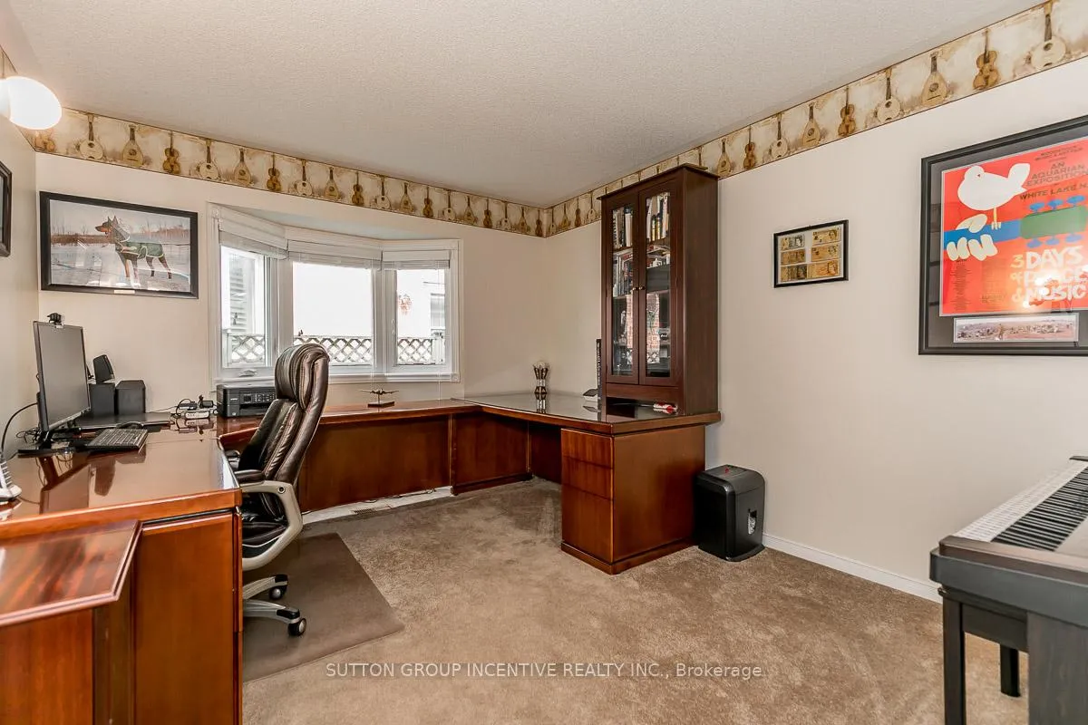 Photo 29 of 89 Cityview Circle, Barrie, Holly — HOMEH
