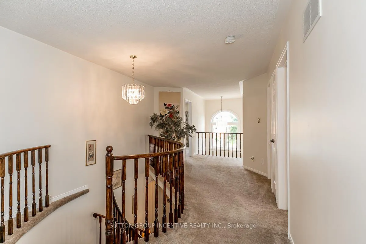 Photo 33 of 89 Cityview Circle, Barrie, Holly — HOMEH