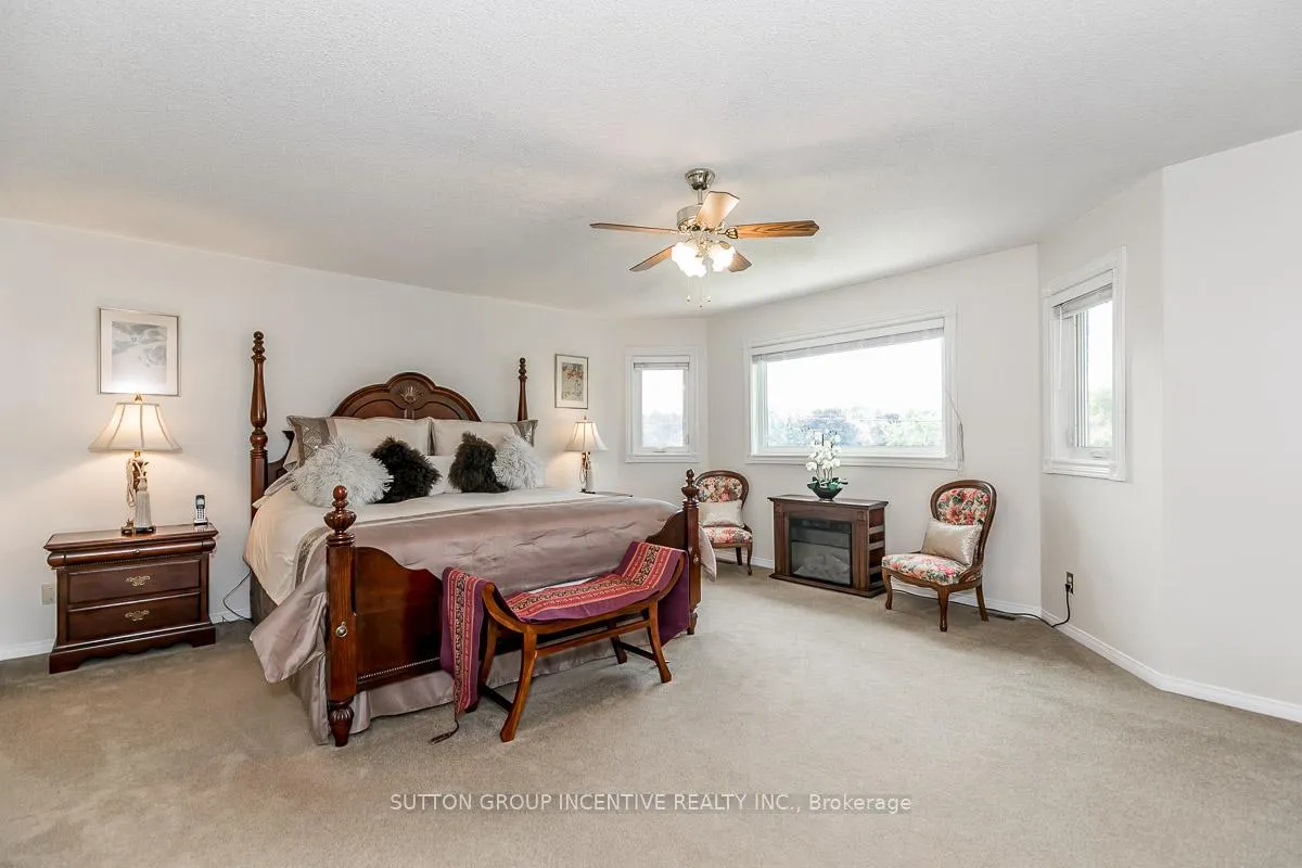 Photo 34 of 89 Cityview Circle, Barrie, Holly — HOMEH