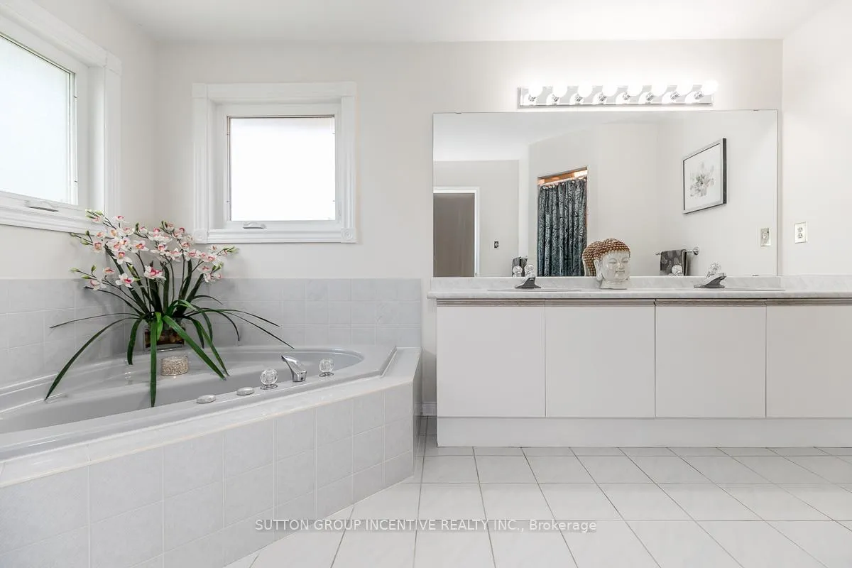 Photo 37 of 89 Cityview Circle, Barrie, Holly — HOMEH