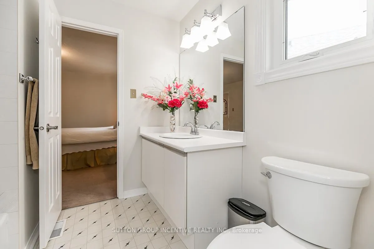 Photo 39 of 89 Cityview Circle, Barrie, Holly — HOMEH