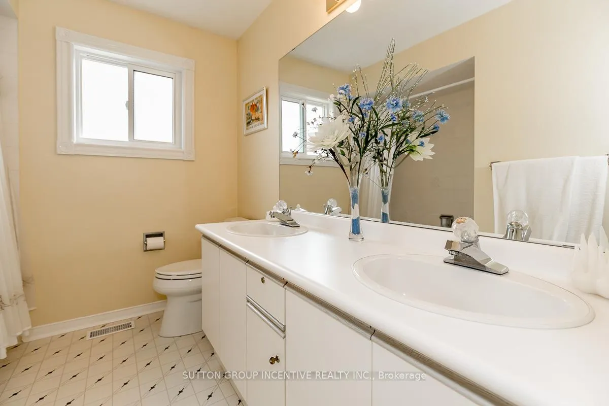Photo 40 of 89 Cityview Circle, Barrie, Holly — HOMEH