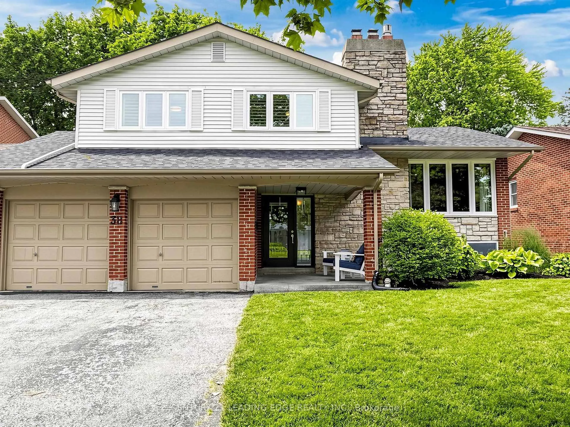 Photo 1 of 38 Sheldonbury Crescent, Scarborough, L'Amoreaux — HOMEH