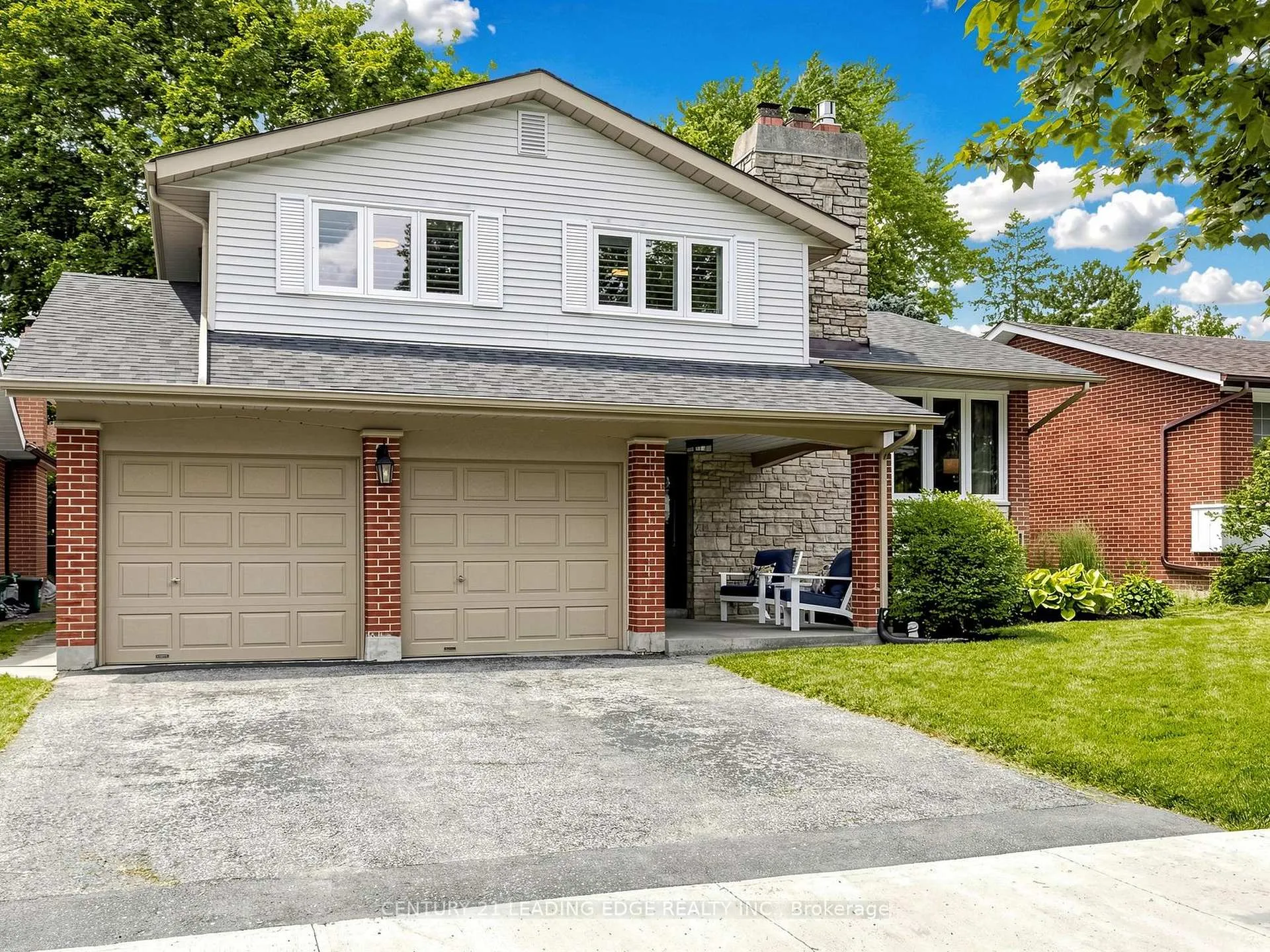 Photo 3 of 38 Sheldonbury Crescent, Scarborough, L'Amoreaux — HOMEH